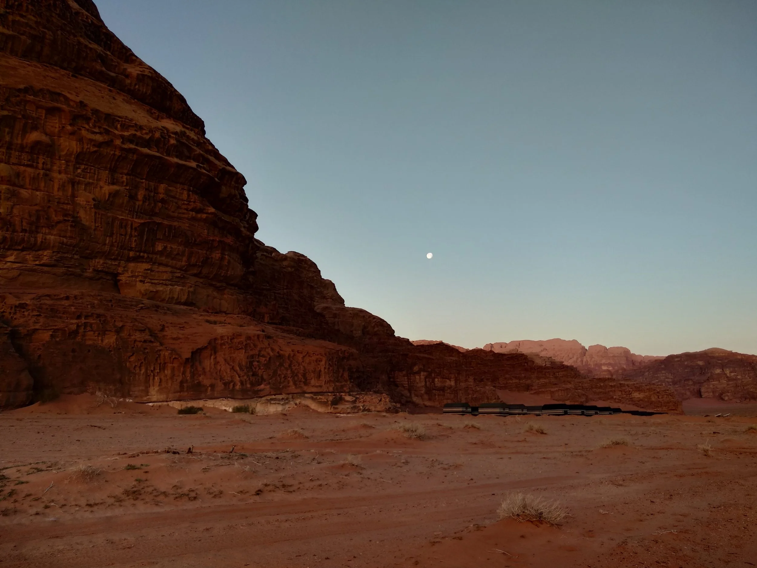 Quand une expatriation en Afrique de l’Ouest tourne court : 5 erreurs évitables et un compromis encore en construction