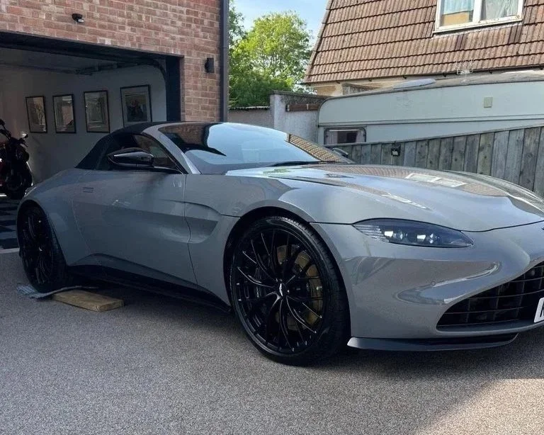 Aston%2BMartin.jpg
