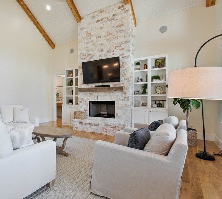 Exceptional quality. Unmatched service. That&rsquo;s what we stand for at Howington Construction. 🙌 Explore your options with us today! 📞💬⁠
⁠
⁠
#howingtonconstruction #dreamhome #tennessee #nashville #remodeling #customhomebuilder #homerenovation 