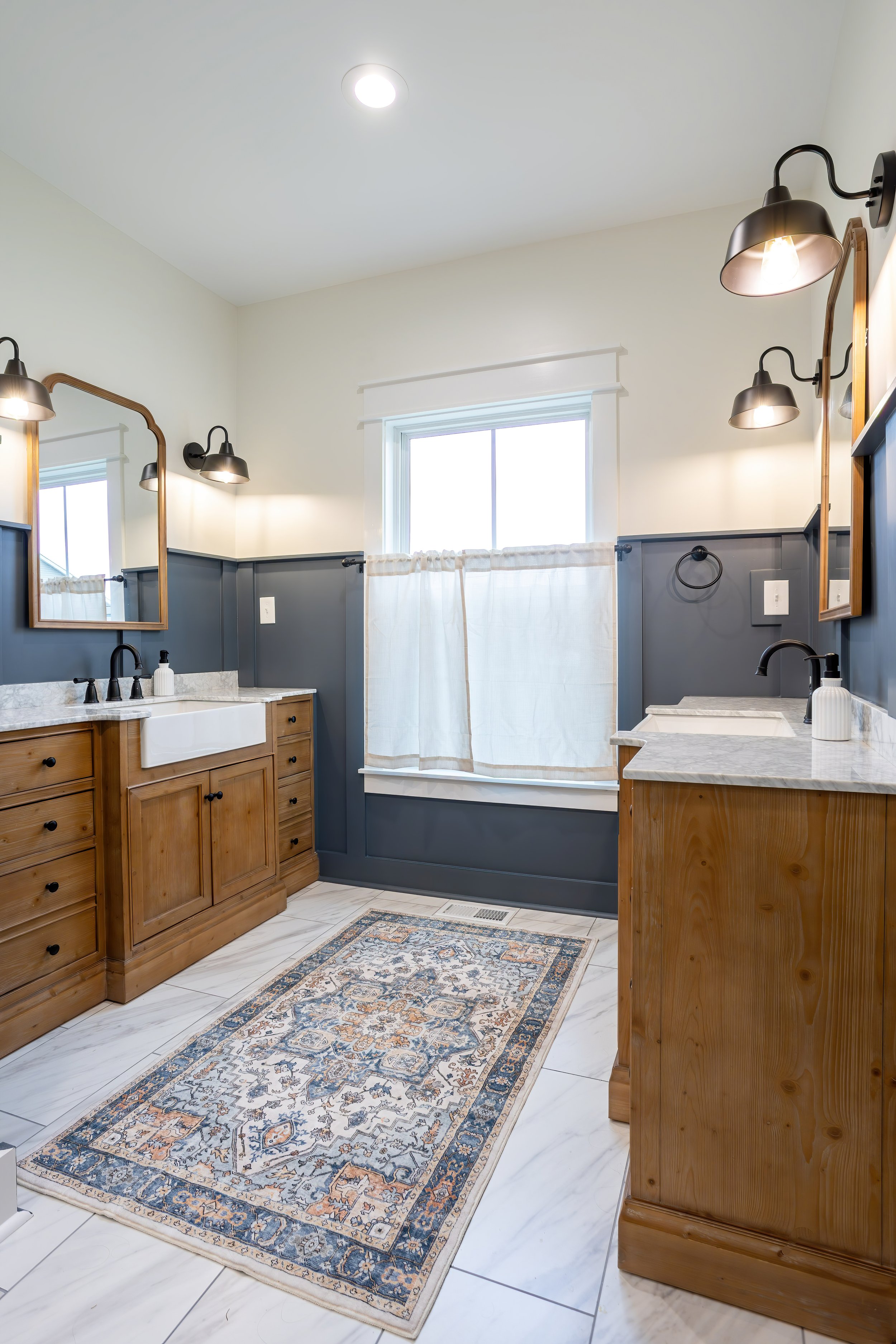 Master Bath View I-DN.jpg
