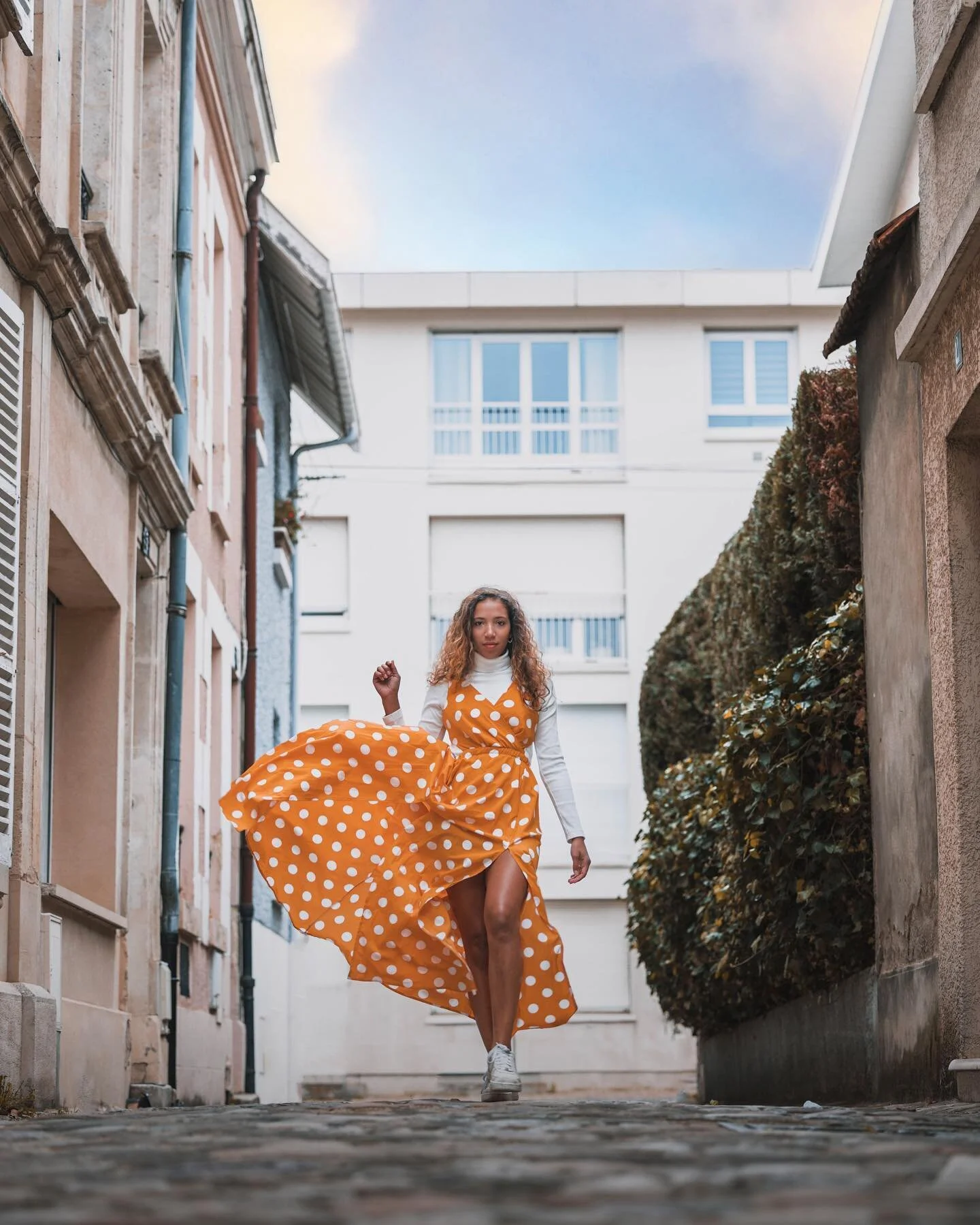 Shooting 11.22 🟠
(o) 💃

Canon EOS R5 📸

Besoin d&rsquo;un shooting ? Contactes-nous ! 📲

#photographe #reims #alphix #photo #canon #shooting #dress #orange #dance