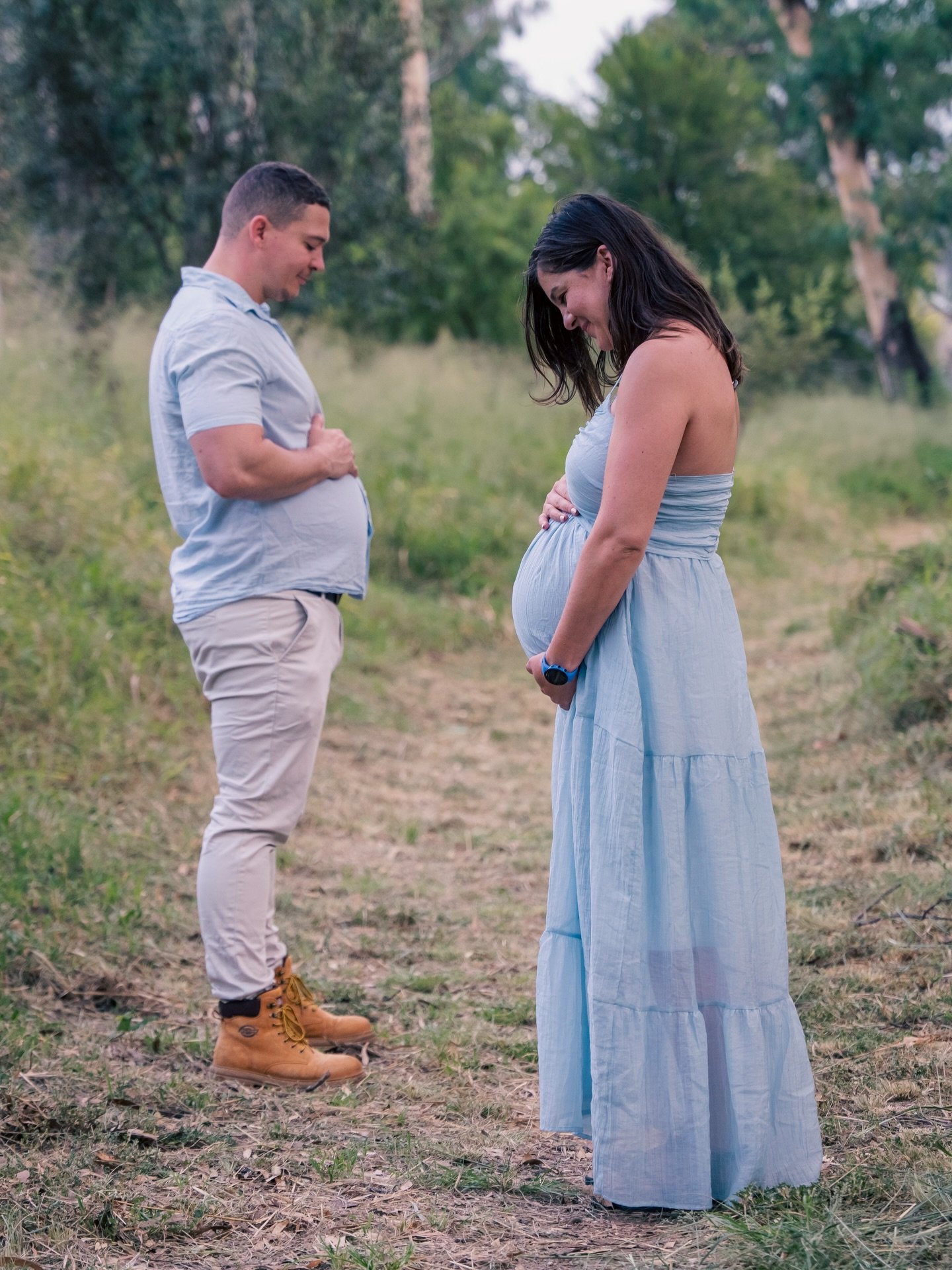 Comparing bumps 🥺🥺

Always love shooting with Sarah &amp; Alex 

#PregnancyGlow
#BumpLove
#MomToBe
#BabyOnTheWay