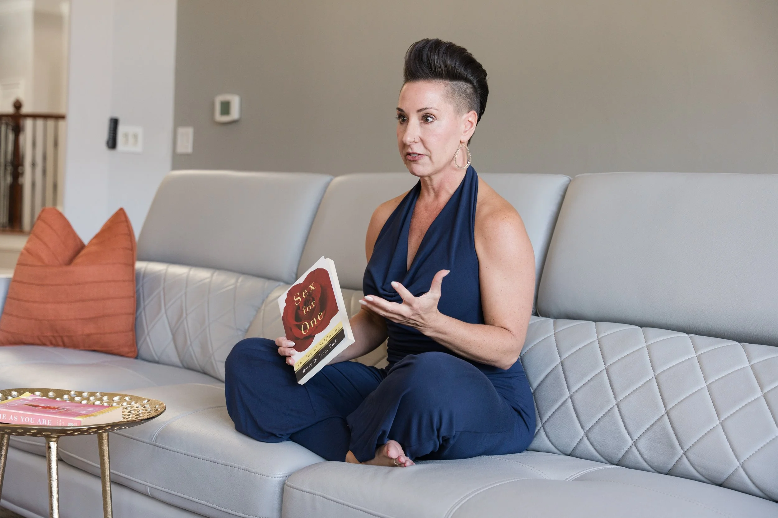 Woman experiencing emotional healing and grief release during VIP retreats for divorced women by JenMG, sex and relationship coach, to feel safe trusting her body again.