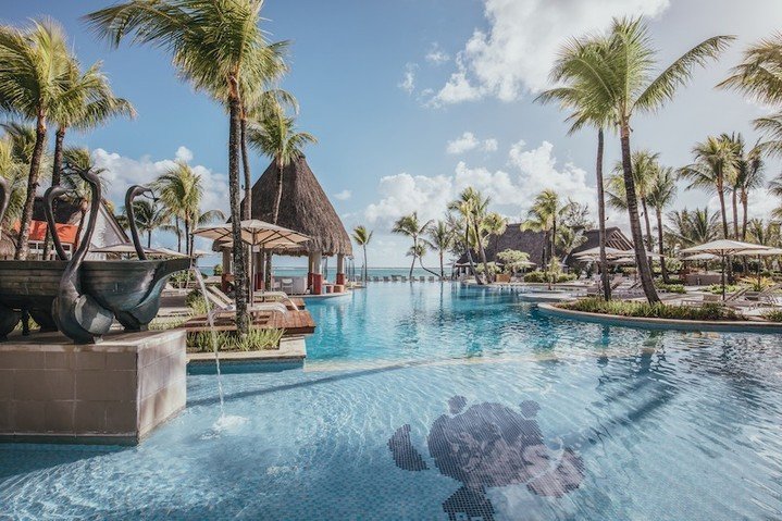 Daypass is now serving in Mauritius, starting with Ambre offering a delightful Pool, Beach and Lunch day pass experience...
#Mauritius #Daypass #MauritiusHotels #IleMaurice #IleMauriceHotel
https://bit.ly/3UA7dJP