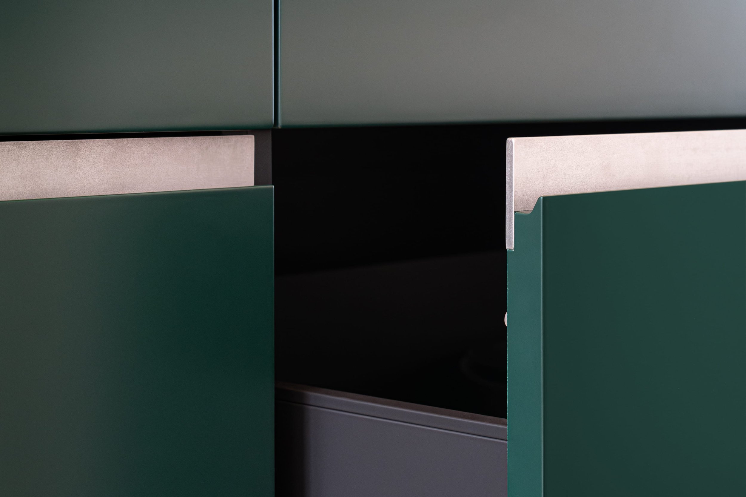 tischlerei-rüscher_küche-lürzer_3500srgb-L1001338_(c)Elisa Moosbrugger.jpg