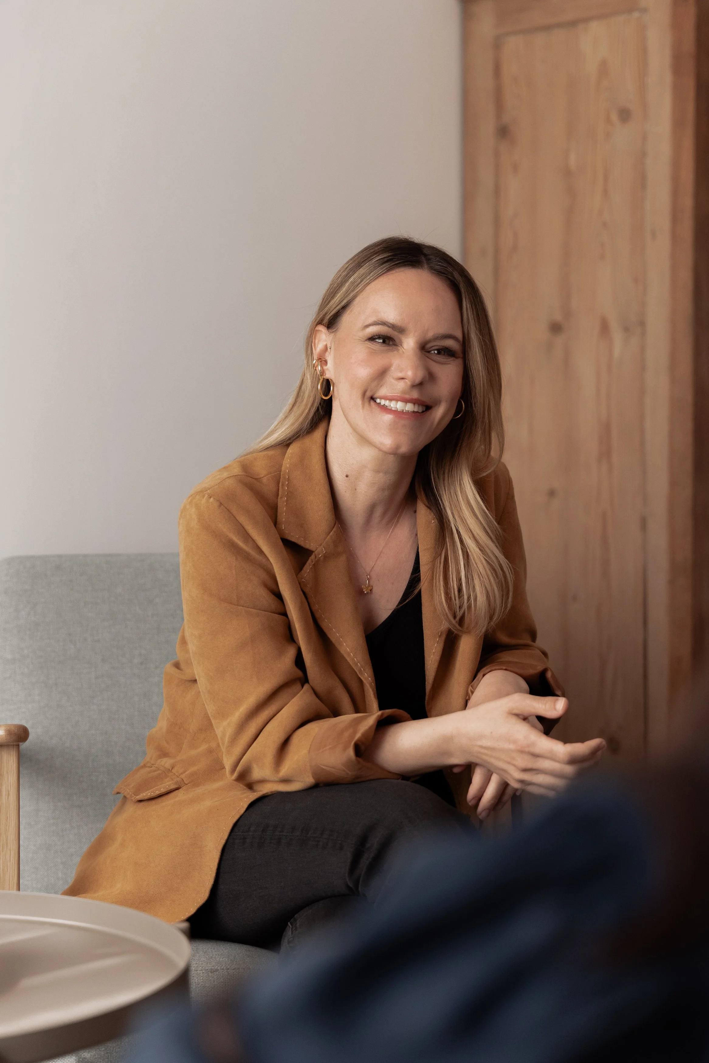 jessica-urschitz_ms_L1012204_200326_(c)Elisa Moosbrugger.jpg