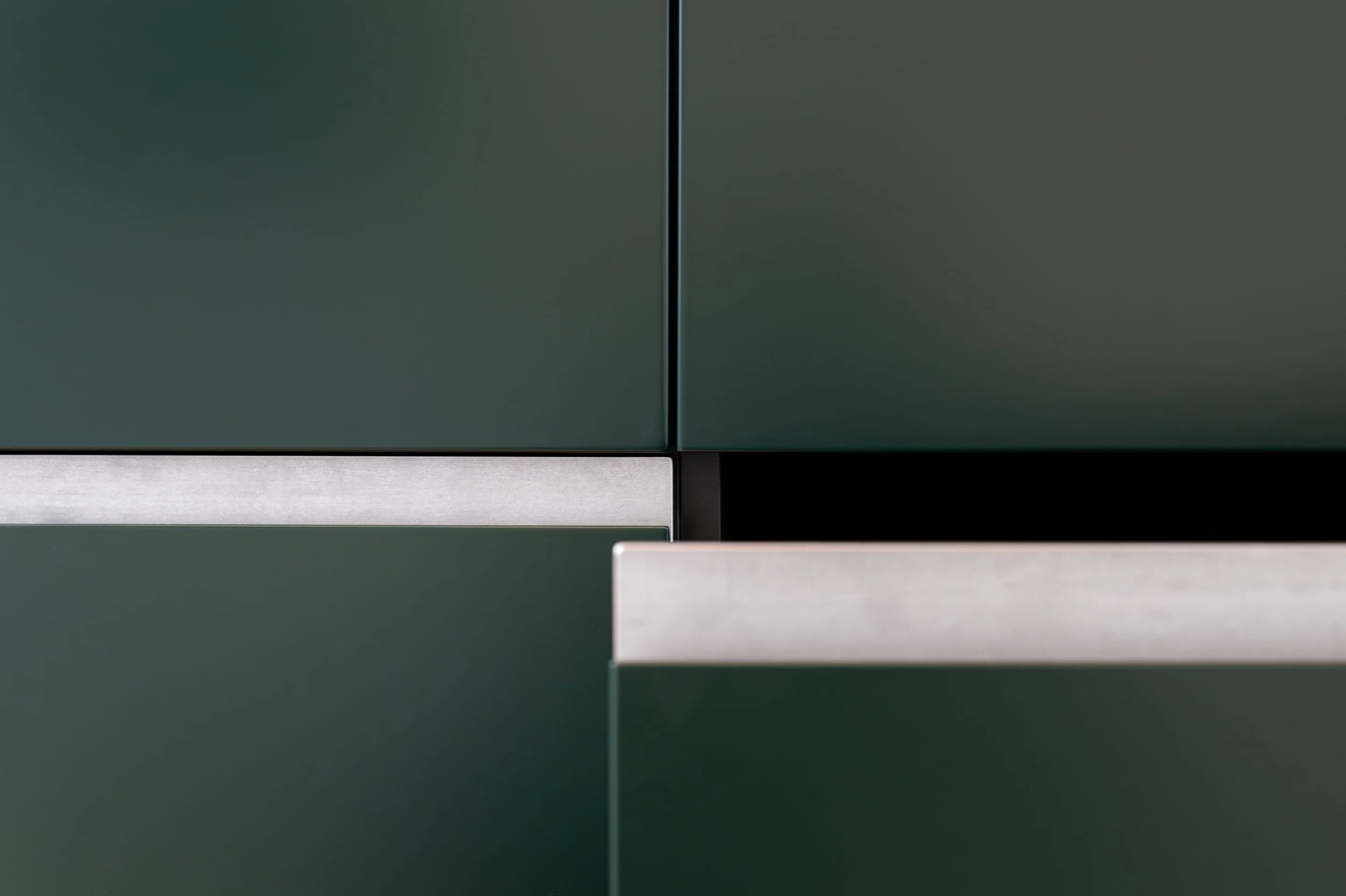 tischlerei-rüscher_küche-lürzer_3500srgb-L1001341_(c)Elisa Moosbrugger.jpg