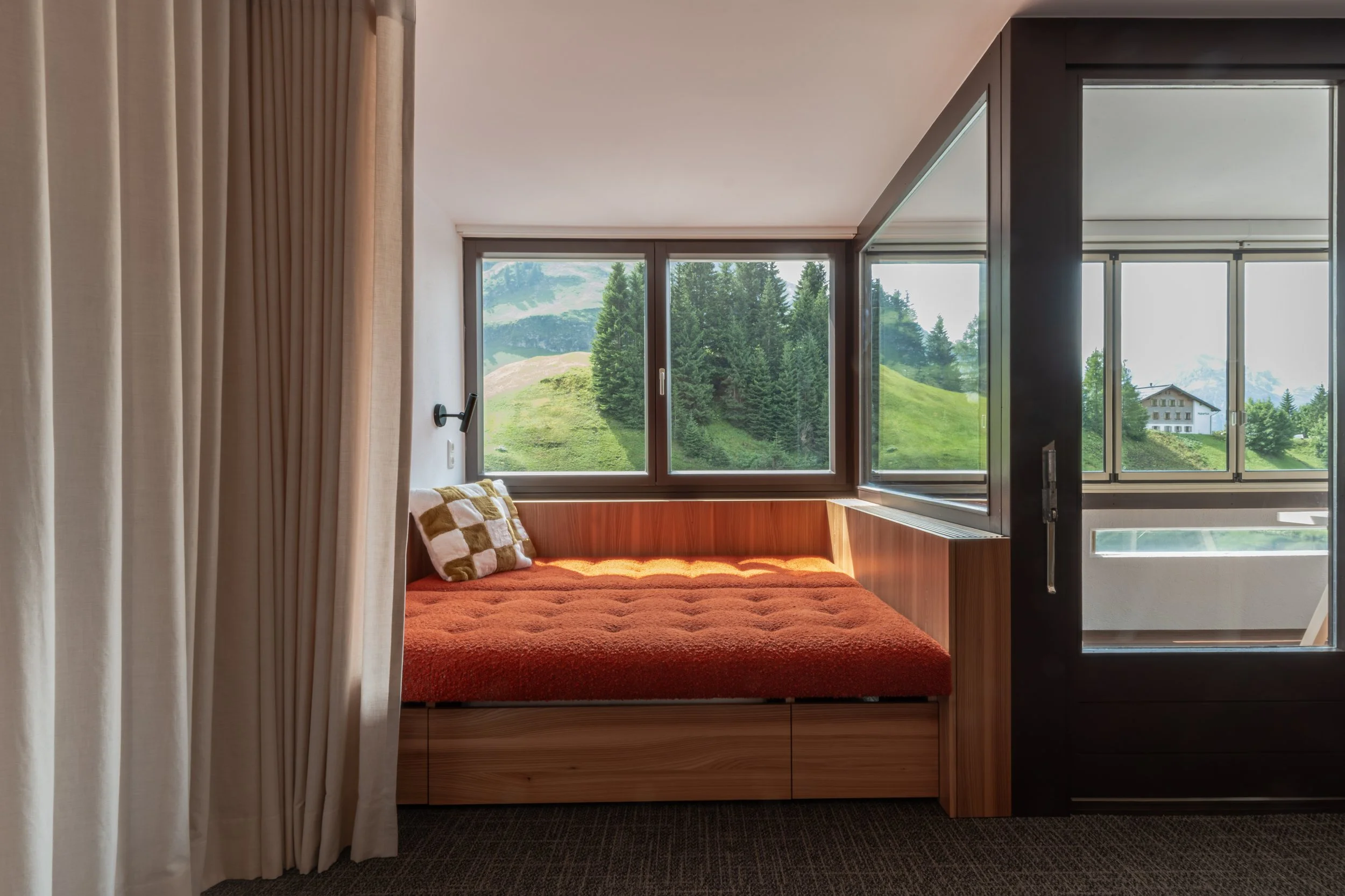 tischlerei-ruescher_sonnalp-warth_DSCG3030_060825_(c)Elisa Moosbrugger.jpg