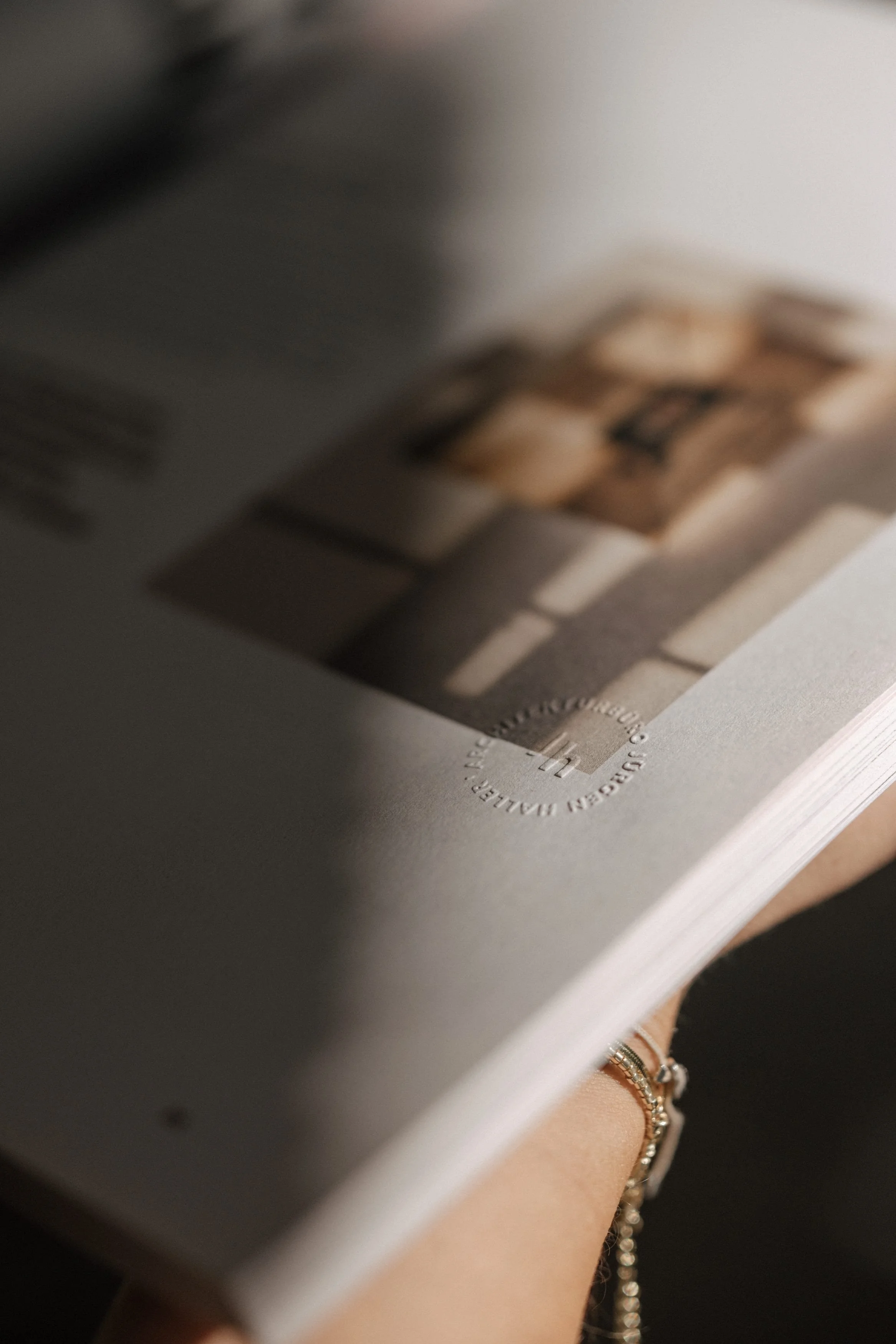 büro-theresa_jürgen-haller_3500srgb-DSCG3970_(c)Elisa Moosbrugger.jpg