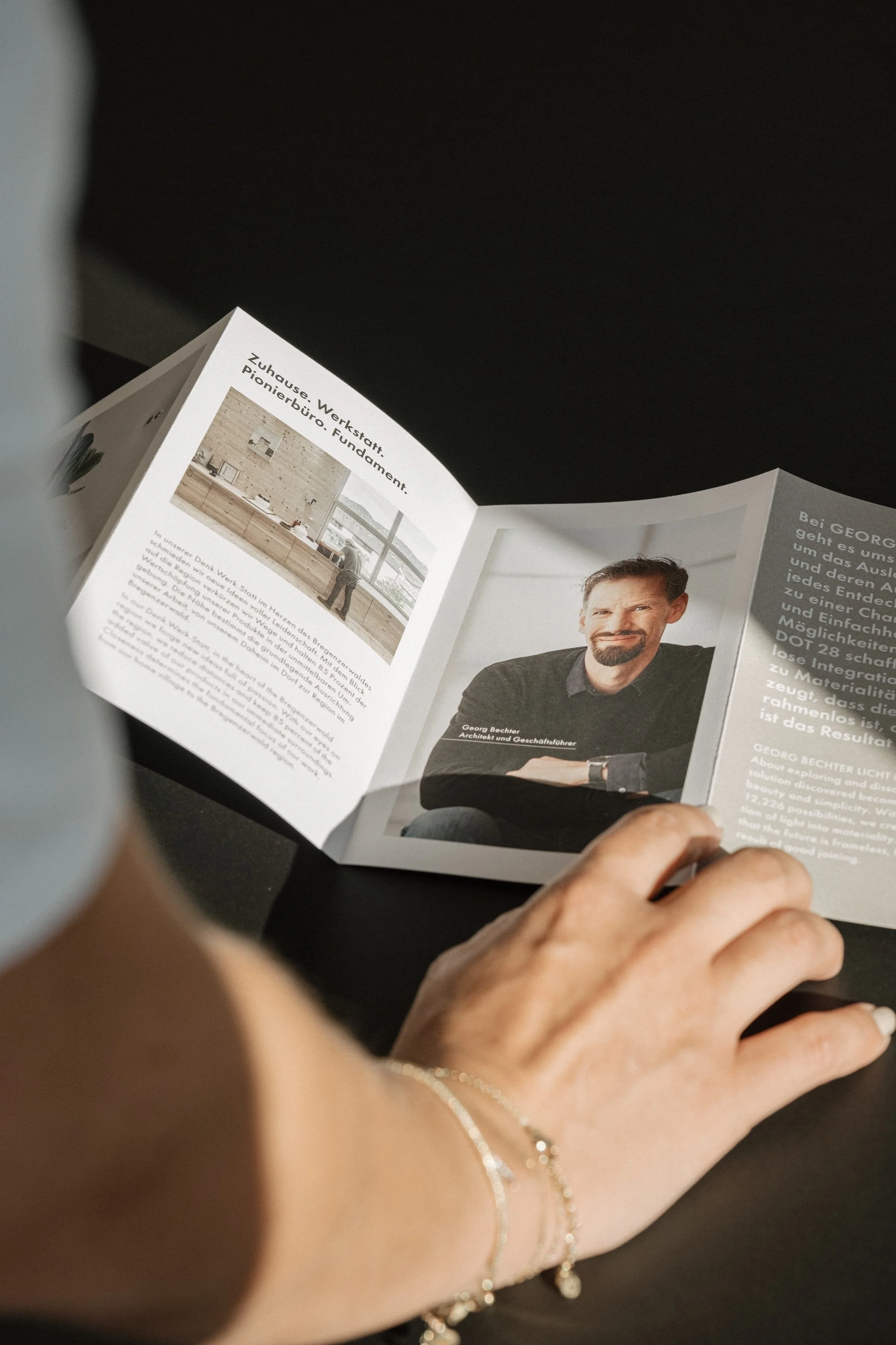 büro-theresa_georg-bechter_3500srgb-DSCG4887_(c)Elisa Moosbrugger.jpg