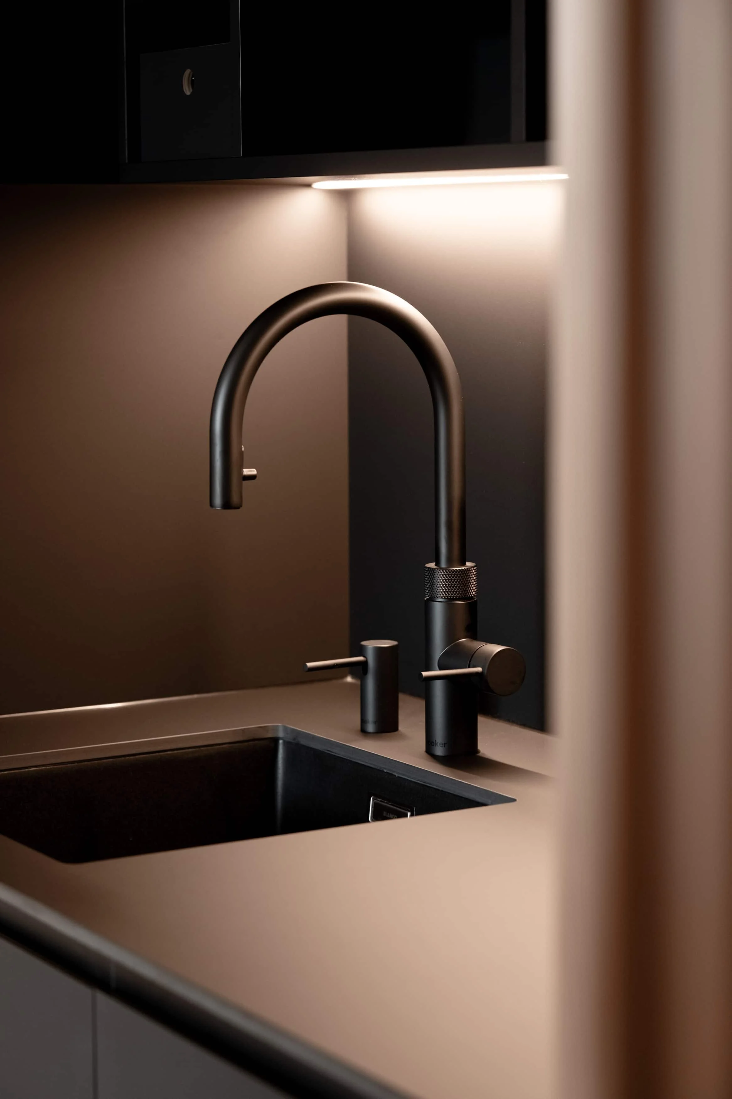 heber_3500srgb-DSCF1297_(c)Elisa Moosbrugger.jpg