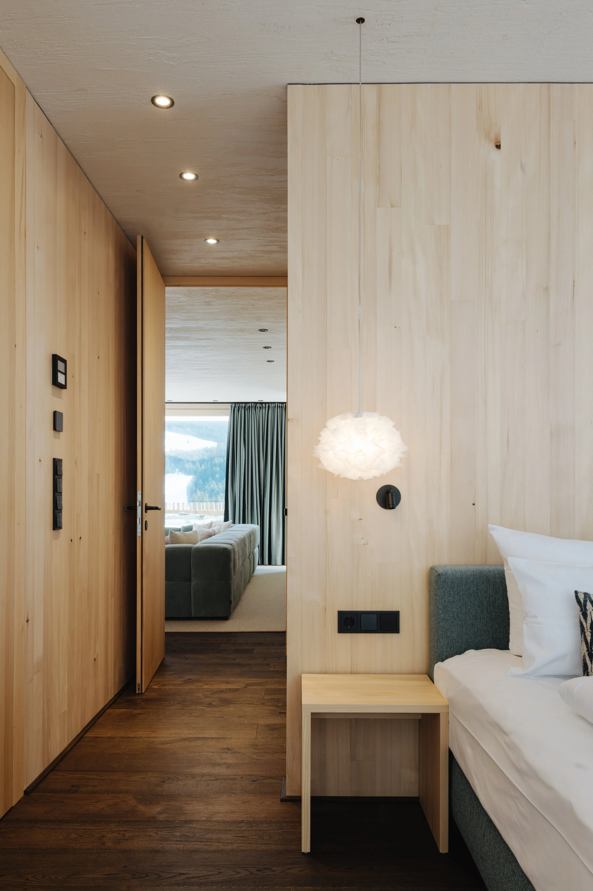 torgheles-hotelerei_neubau2025_L1021088_03122025_(c)Elisa Moosbrugger.jpg