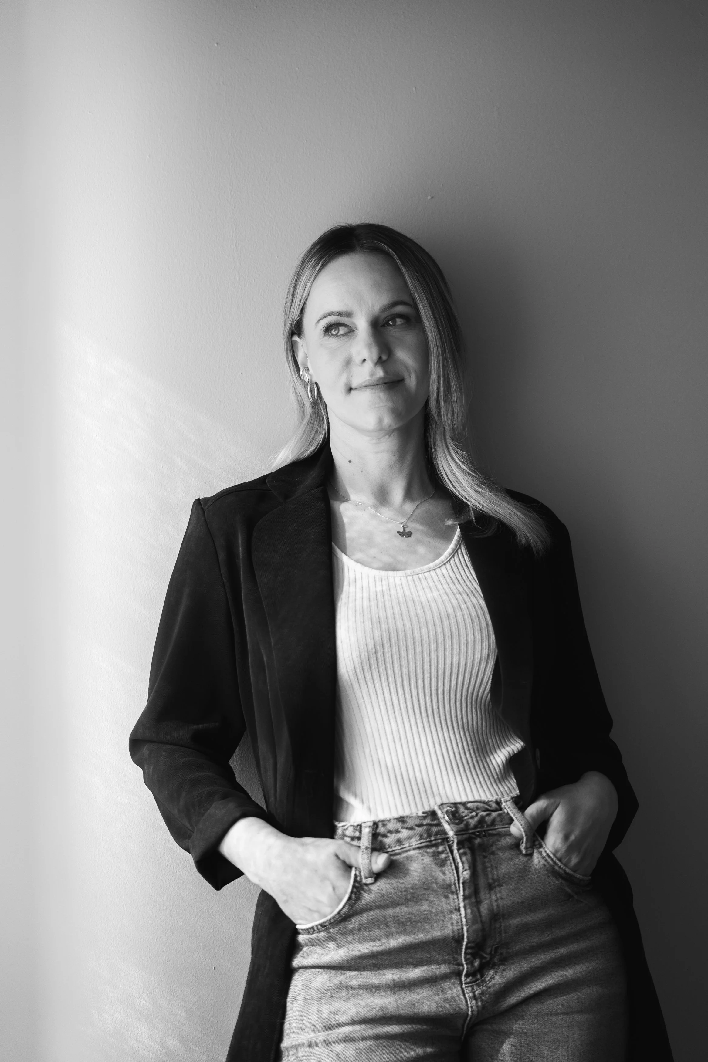 jessica-urschitz_ms_L1011917_200326_(c)Elisa Moosbrugger.jpg