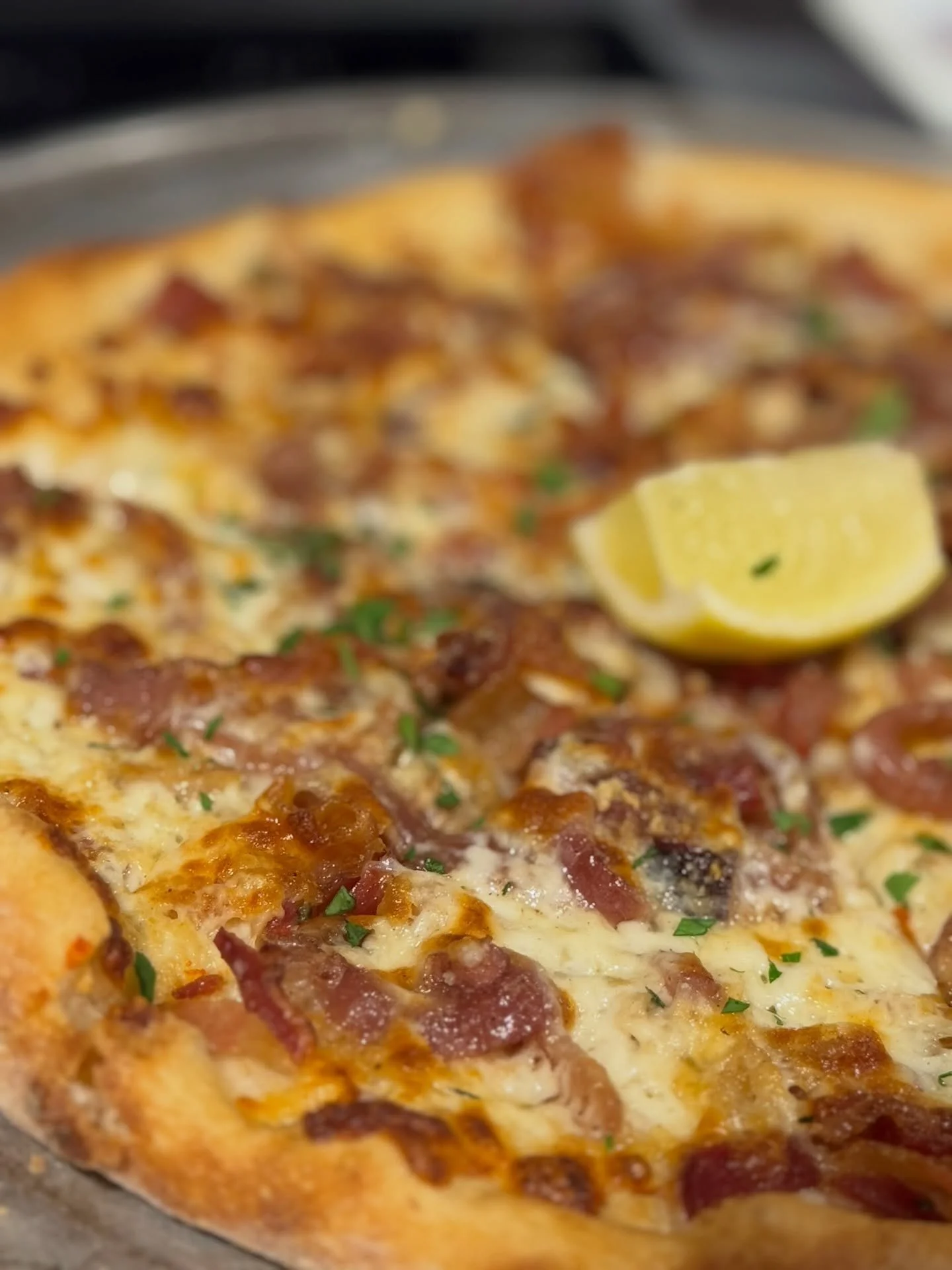 When your pizza has better taste in seafood than you do 🐚🍕Come in and try our Clams Casino Pizza and kids eat free today 12-9pm