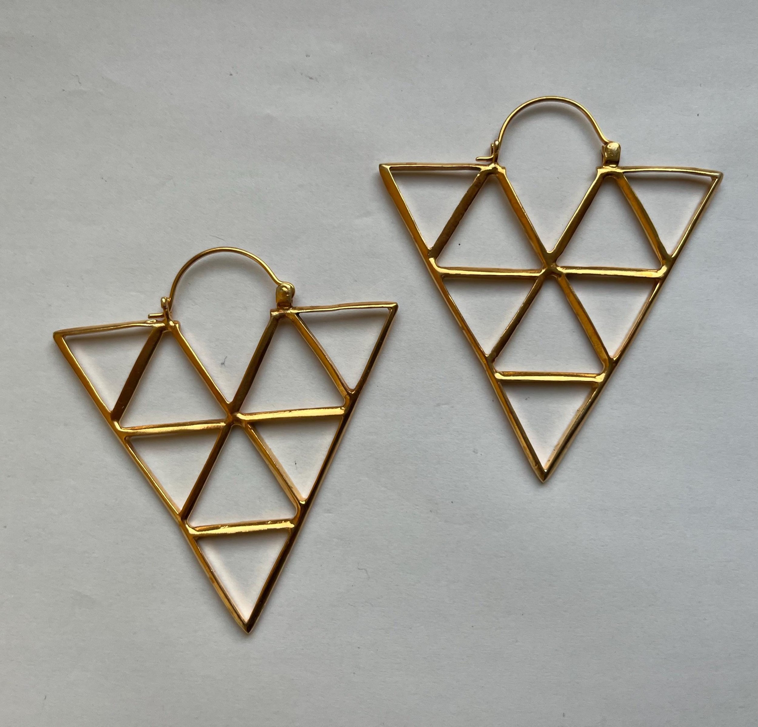 https://i.etsystatic.com/44293893/r/il/09d4c1/6230255294/il_fullxfull.6230255294_pbtm.jpg