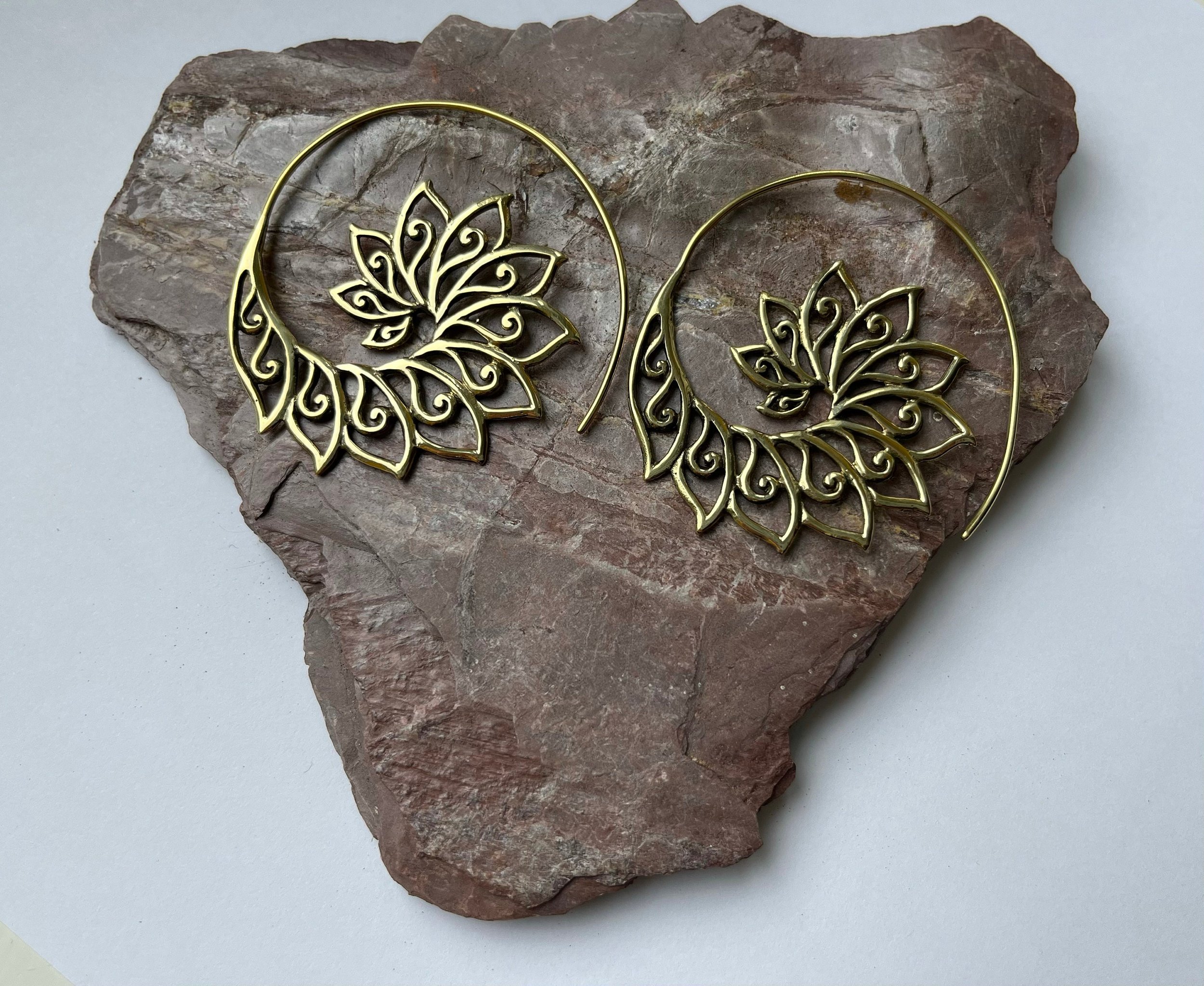 https://i.etsystatic.com/44293893/r/il/9ee49f/5388029552/il_fullxfull.5388029552_9gh8.jpg