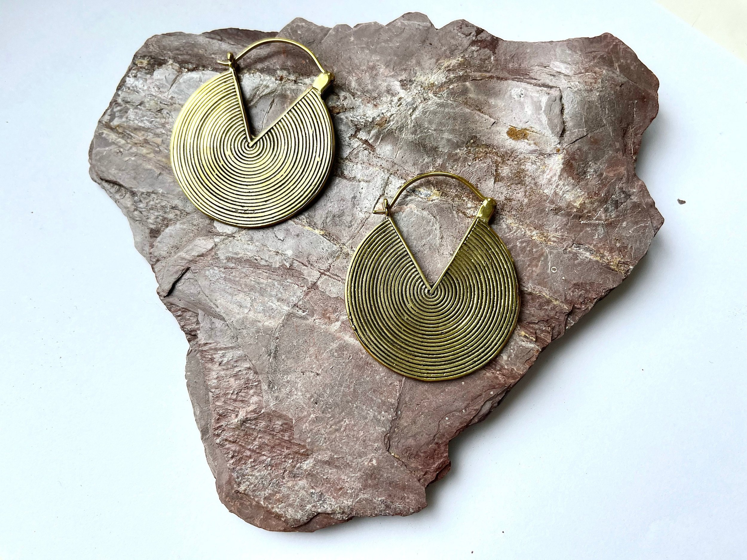 https://i.etsystatic.com/44293893/r/il/c0e6ef/5436815775/il_fullxfull.5436815775_7z3s.jpg