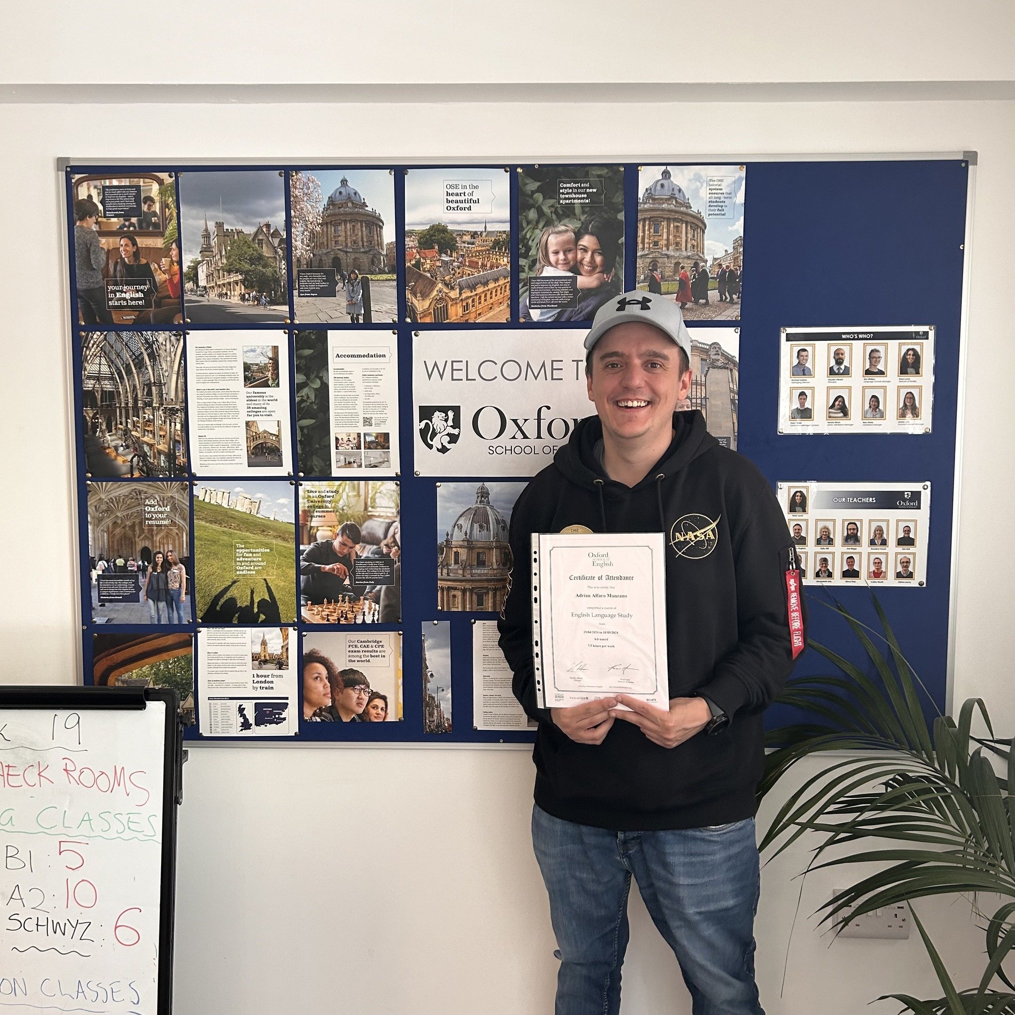 Best of luck to our student from Barcelona, Adrian!✨

We wish you all the best and good luck achieving your dreams of becoming a pilot!☁️✈️☁️

 #englishoxford #studyabroadyenglish #englishlanguage #cityofoxford #city #learnenglishinoxford #studyengli