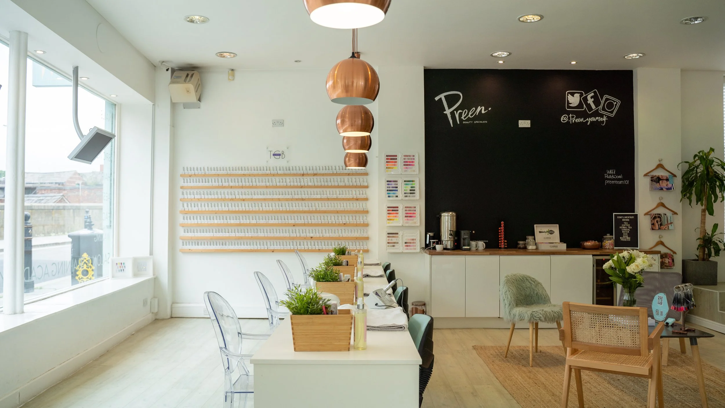 Top Nail Salons in the UK: Where Excellence, Education, and Industry Standards Meet