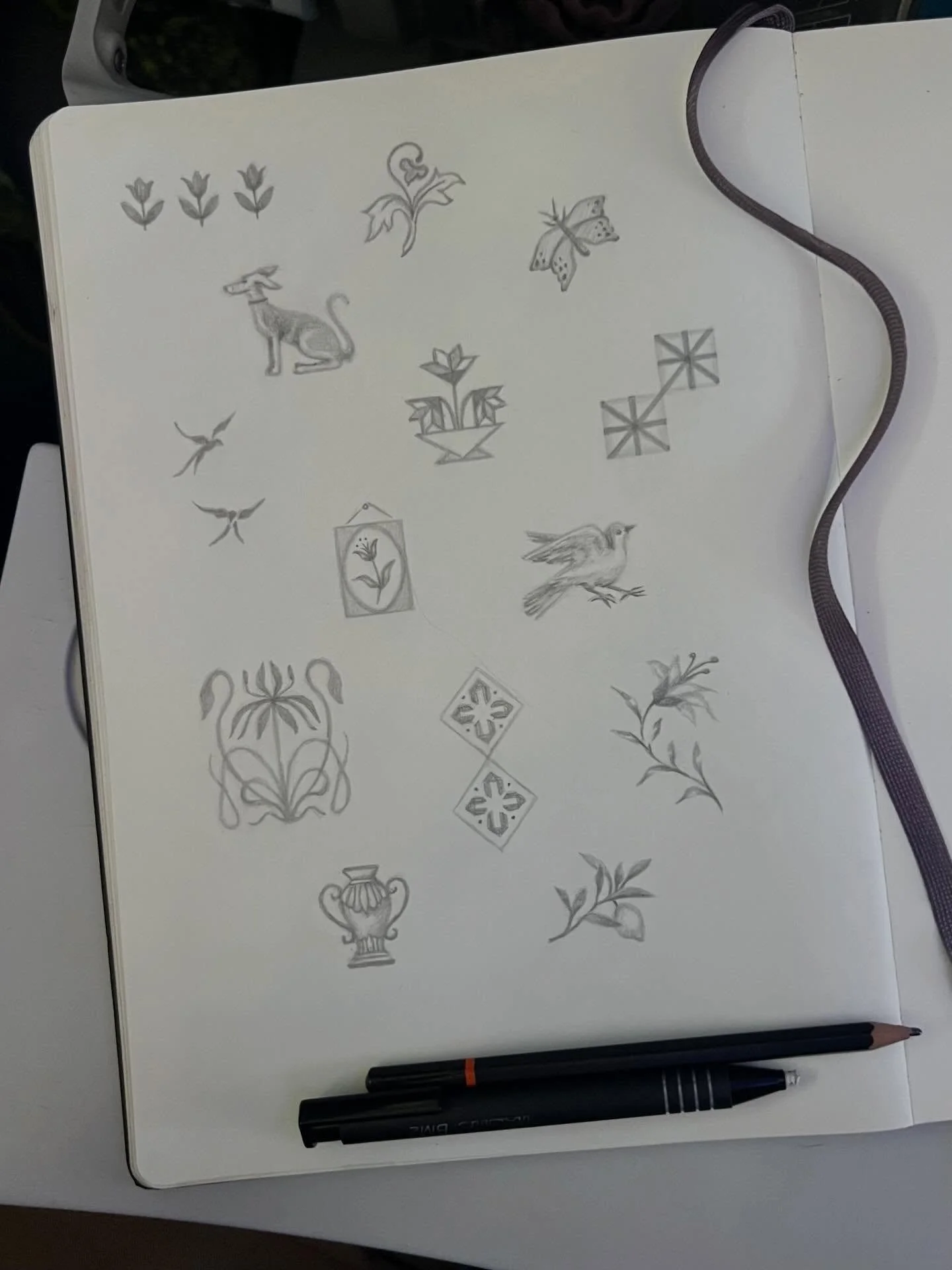 Tray table drawings for a cheeky lil surprise flash day this! Saturday! (5/9, in Seattle) Use the 🔗 to request a time slot 🩷 Aand some favorite moments from my first week in my thirties !! 💃🌷🏊🗽⭐️