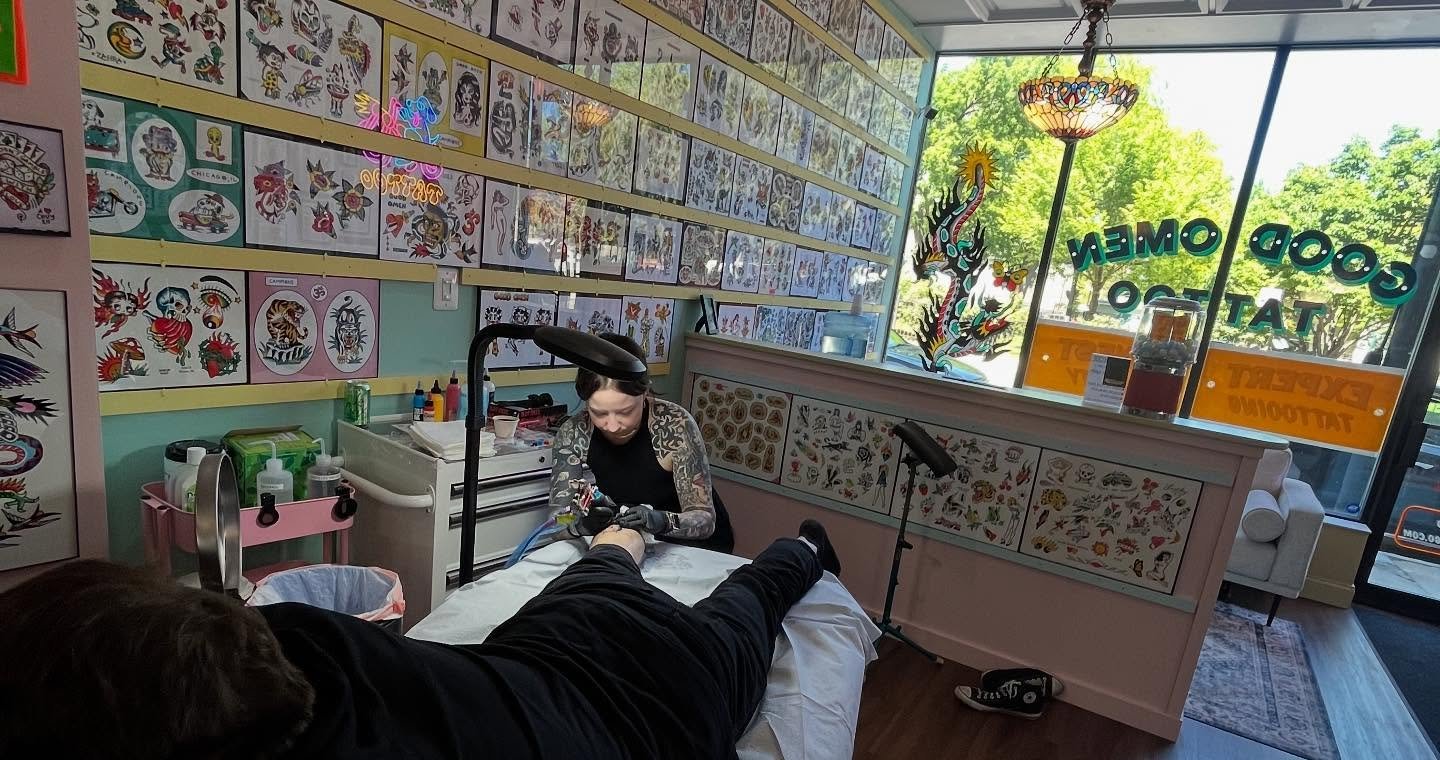 💓TATTOO💓
good-omen-chicago.com
🕉️🕉️🕉️
2009 W. Belmont Ave.
