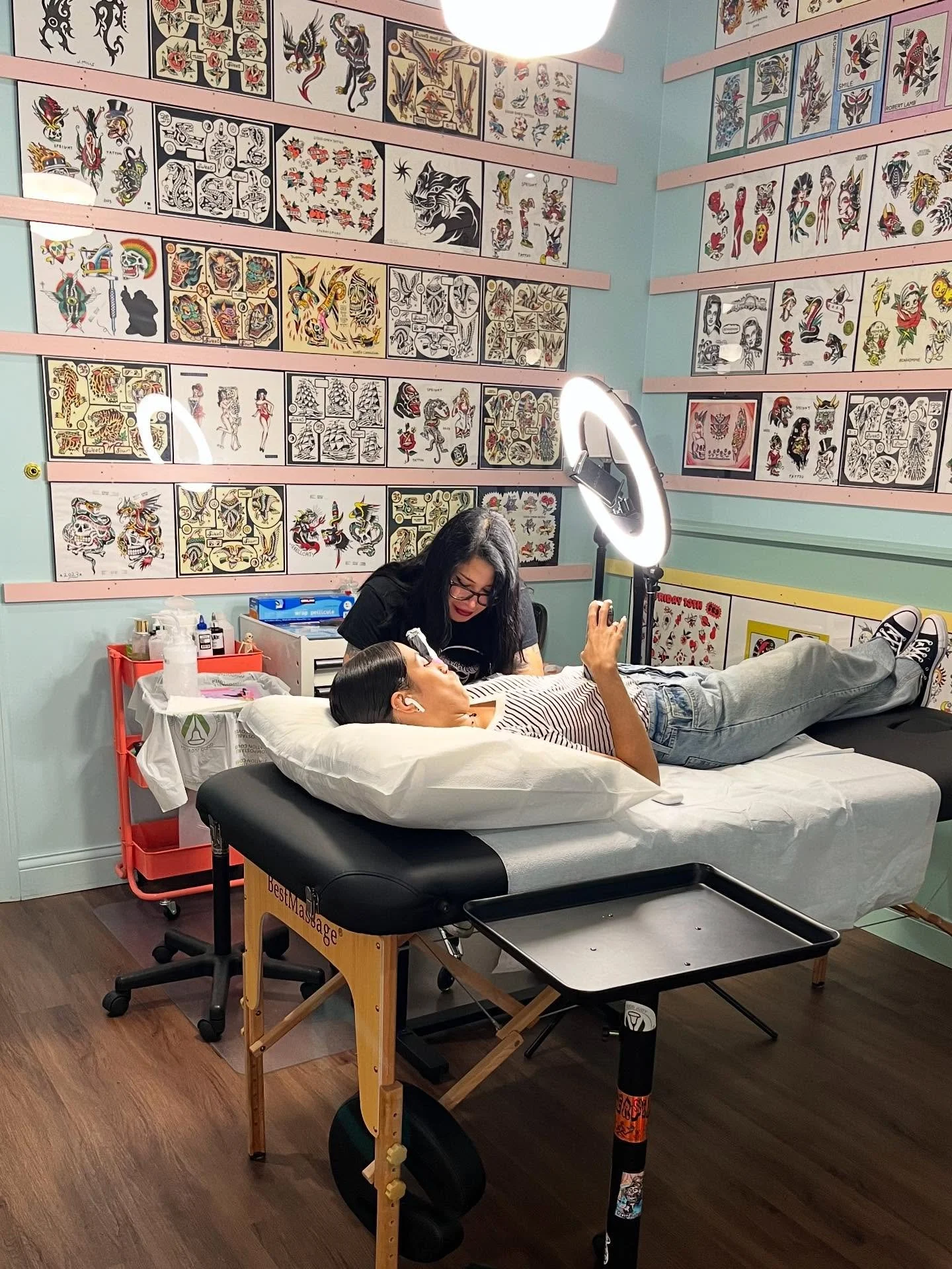 DM @flanlo to book 💞💞💞 She specializes in micro-realism pet portriats and fine line blackwork. Give her a follow and show some love @flanlo @flanlo @flanlo 

#chicagotattooartist #chicagotattooshop #chicagotattooshops #chicagotattooartist #chicago