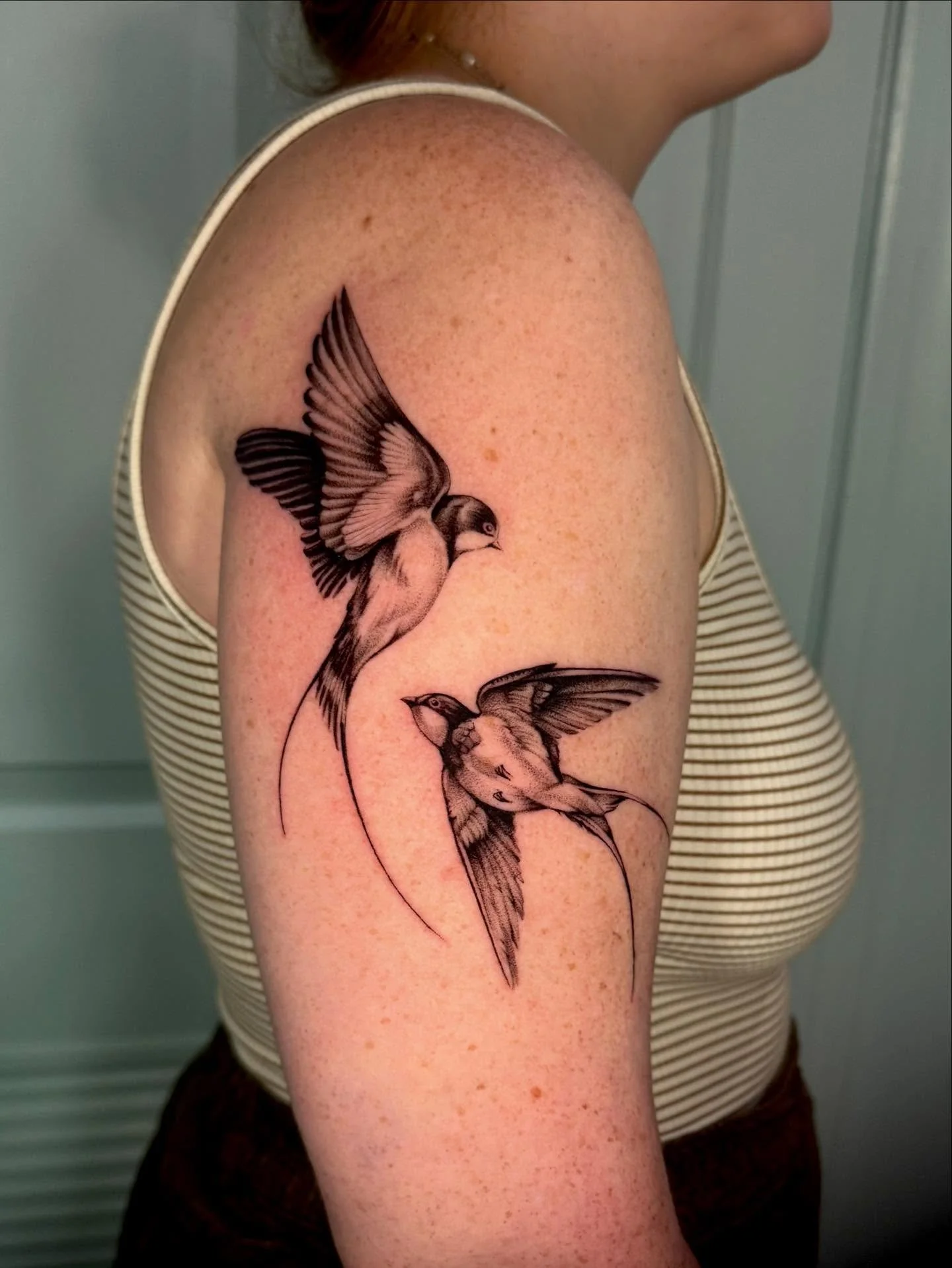Done by @flanlo 🕉️🕉️🕉️ DM her to book @flanlo @flanlo @flanlo 

#chicagotattooartist #chicagotattooshop #chicagotattooshops #chicagotattooartist #chicagotattoos #chicagotattoo #ladytattooer #ladytattooers #midwesttattooer #midwesttattoo #petportra