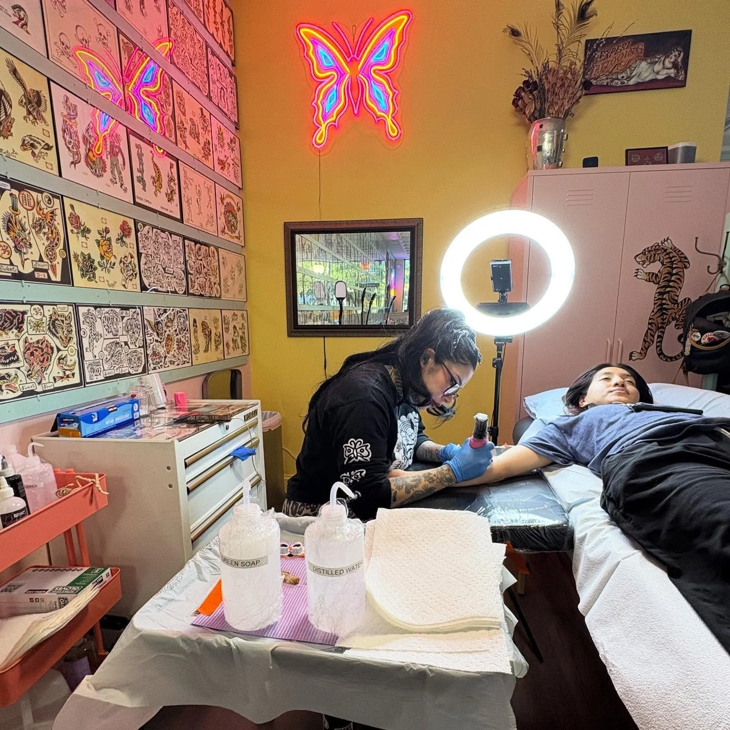 Thank you for getting tattooed 💓
🕉️ 2009 W. Belmont Ave 🕉️
good-omen-chicago.com