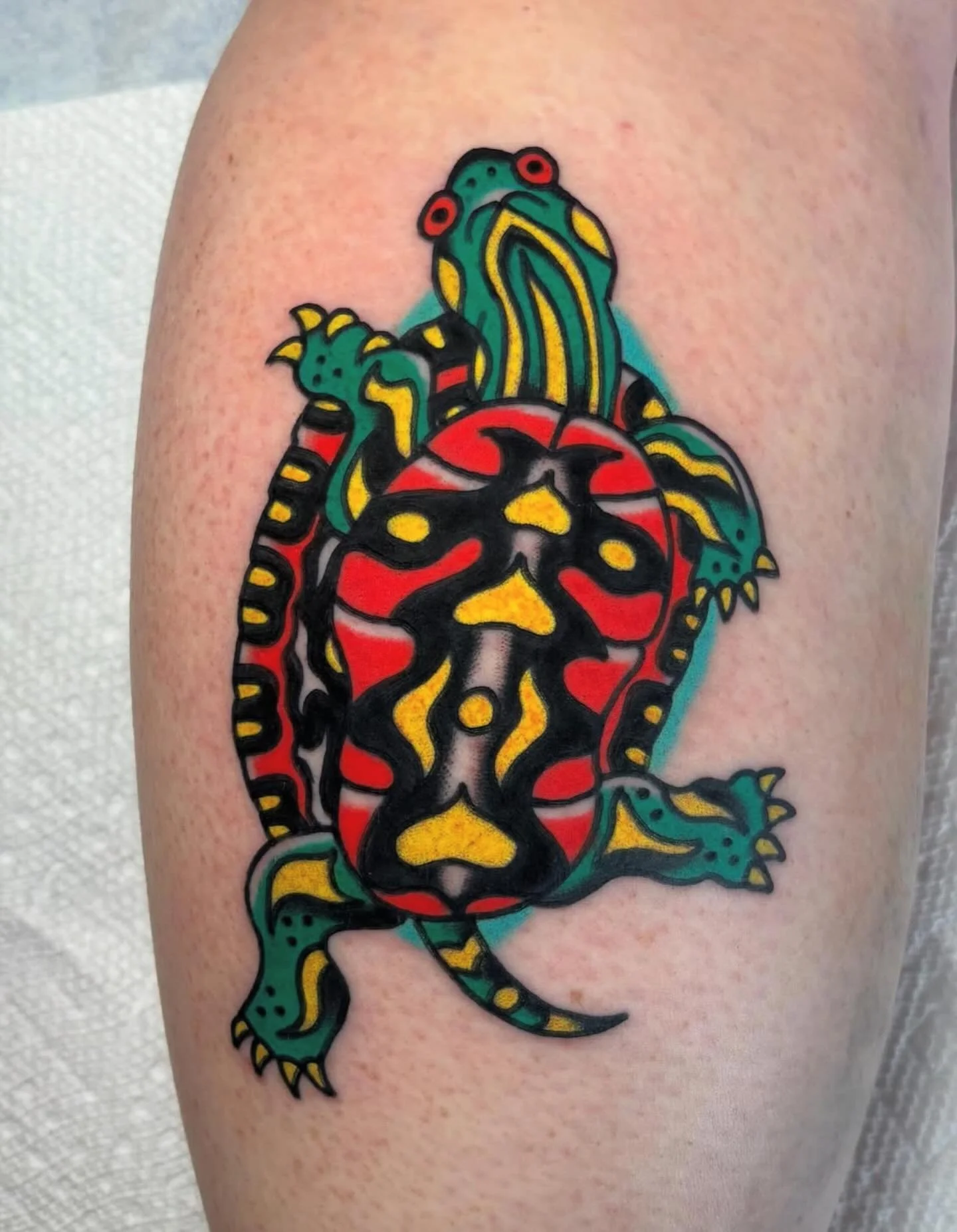 Done by @juliacampione 🌈🌈🌈 FOR BOOKING&mdash; campionetats@gmail.com
#chicago #chicagotattooartist #chicagotattooshop #lakeview #logansquare #andersonville #wickerpark #ravenswood #chicagotattoos #chicagotattooartists