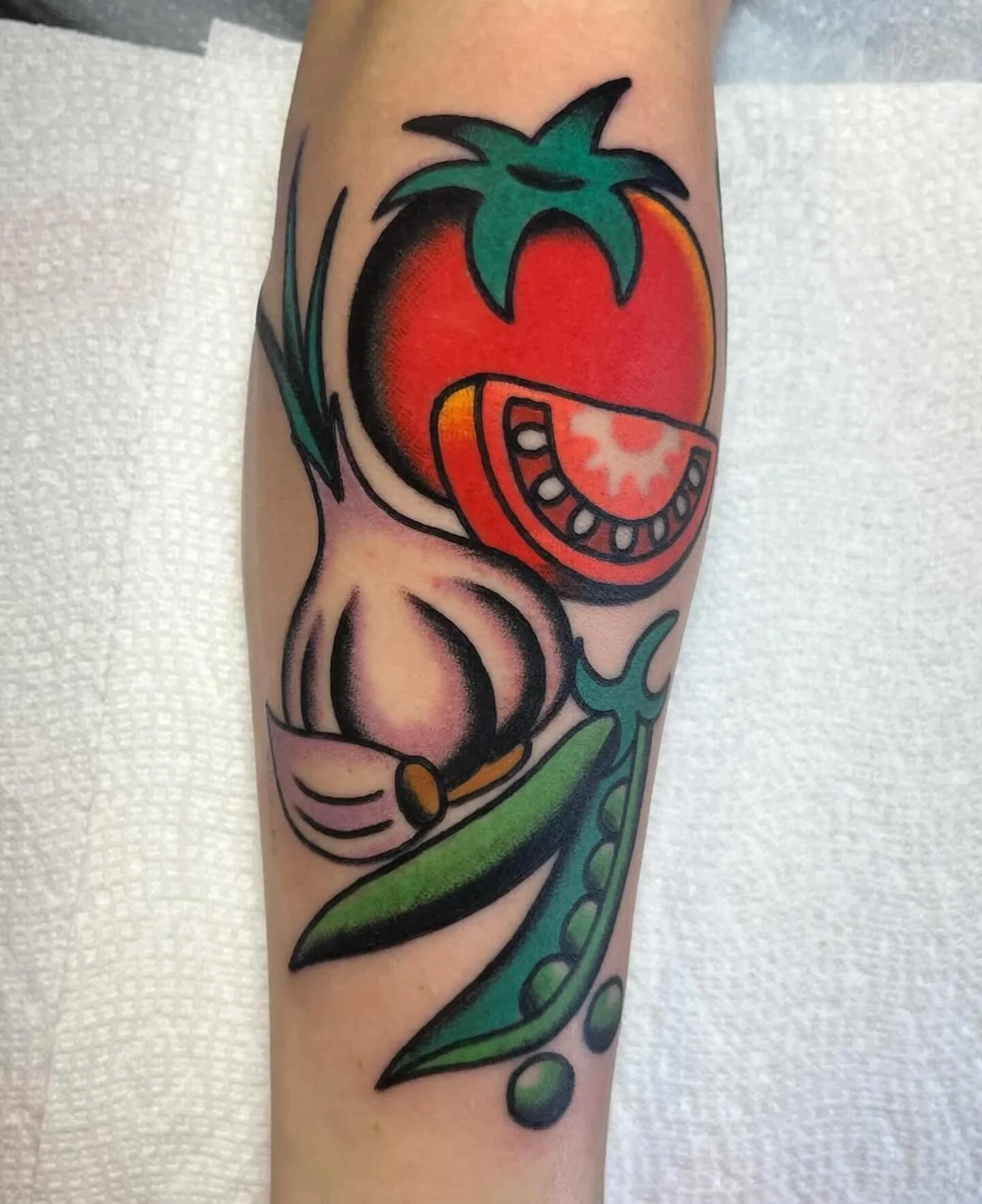 📧 campionetats@gmail.com
Done at @good.omen.tattoo 🕉️

#chicago #chicagotattooartist #chicagotattoos #chicagotattooshop #chicagotattooer #chicagotattooshops #tatuaje #tatouage #tatuaggio #tatuagem #ladytattooers #traditionaltattoo #tattoo #midwestt