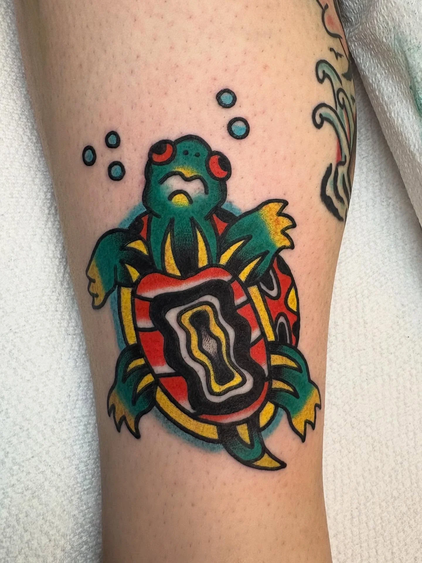 @electricgolddowntown ☀️🦩Thank you @passionpoortaste for letting me tattoo with you and your crew. It was an awesome way to end this road trip, hope to be back again soon 💓 Thank you to everyone who got tattooed! Me &amp; Sugamama are headed back t