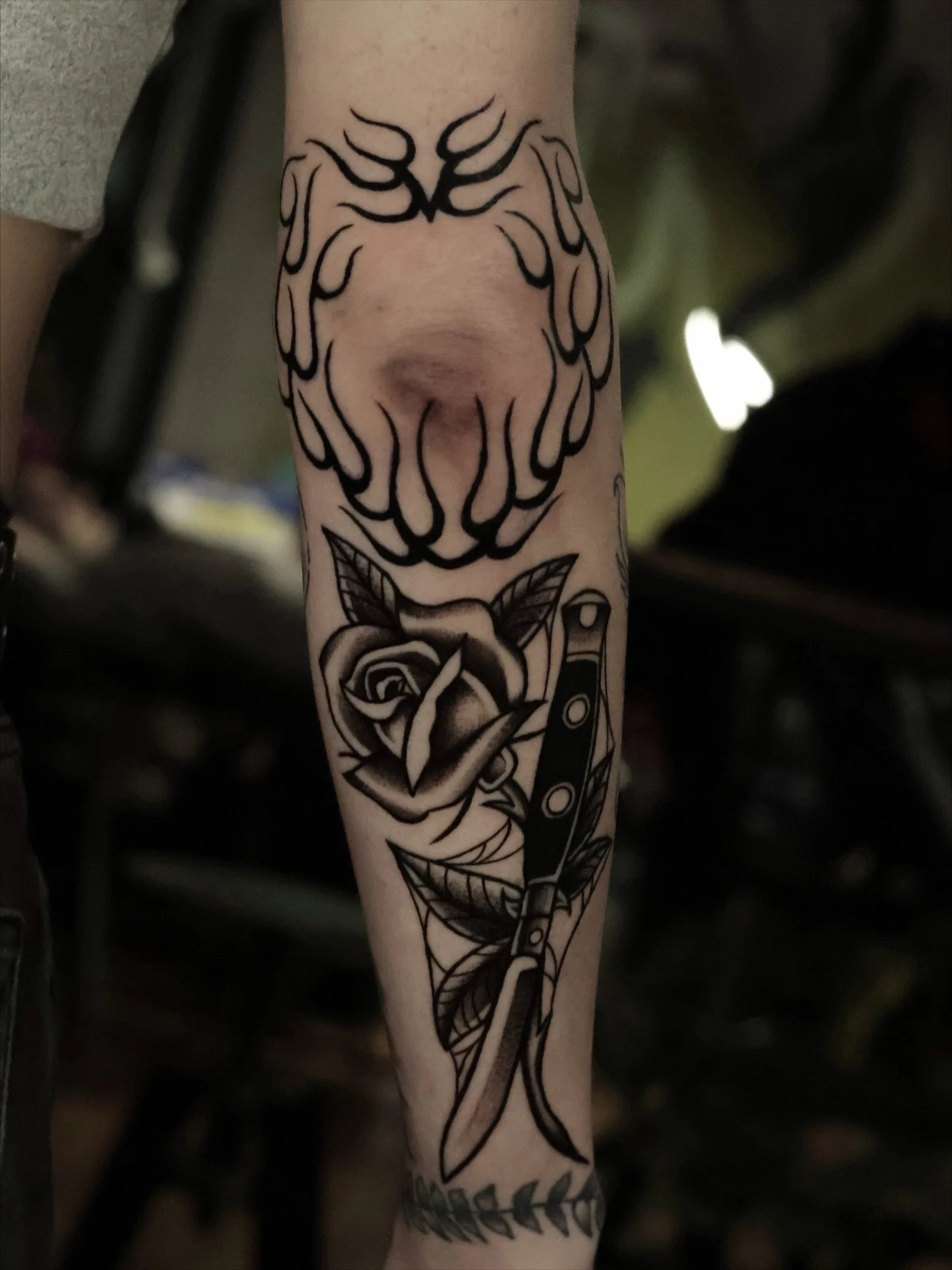 &bull; FLAMES , LOVE AND DANGER &bull; 
.
Another incredible sesh , can&rsquo;t wait to see this sleeve finished ! Thank you for your trust and always giving me amazing sessions ! @tina_chris25 
.