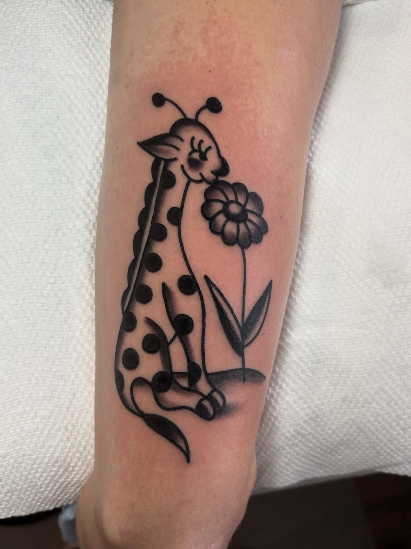 Black &amp; gray day
Thank you Nicholette &amp; Samantha!
Done today at @good.omen.tattoo 🕉️