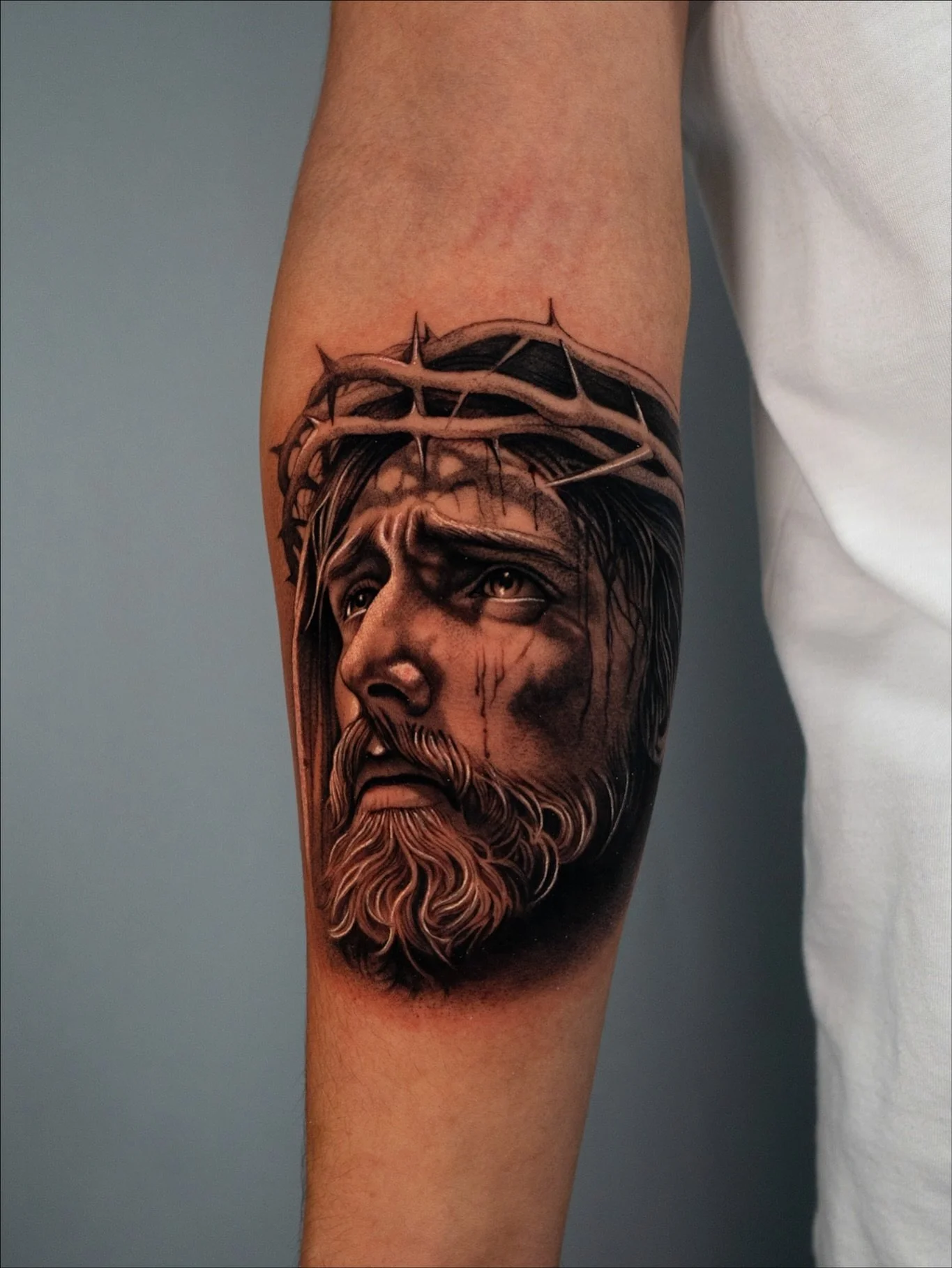 Another tattoo done at @nxmadicink 🖤 thanks for the trust David!
I&rsquo;ve got some spots open this month and in December.
Hit the link in my bio to message me!