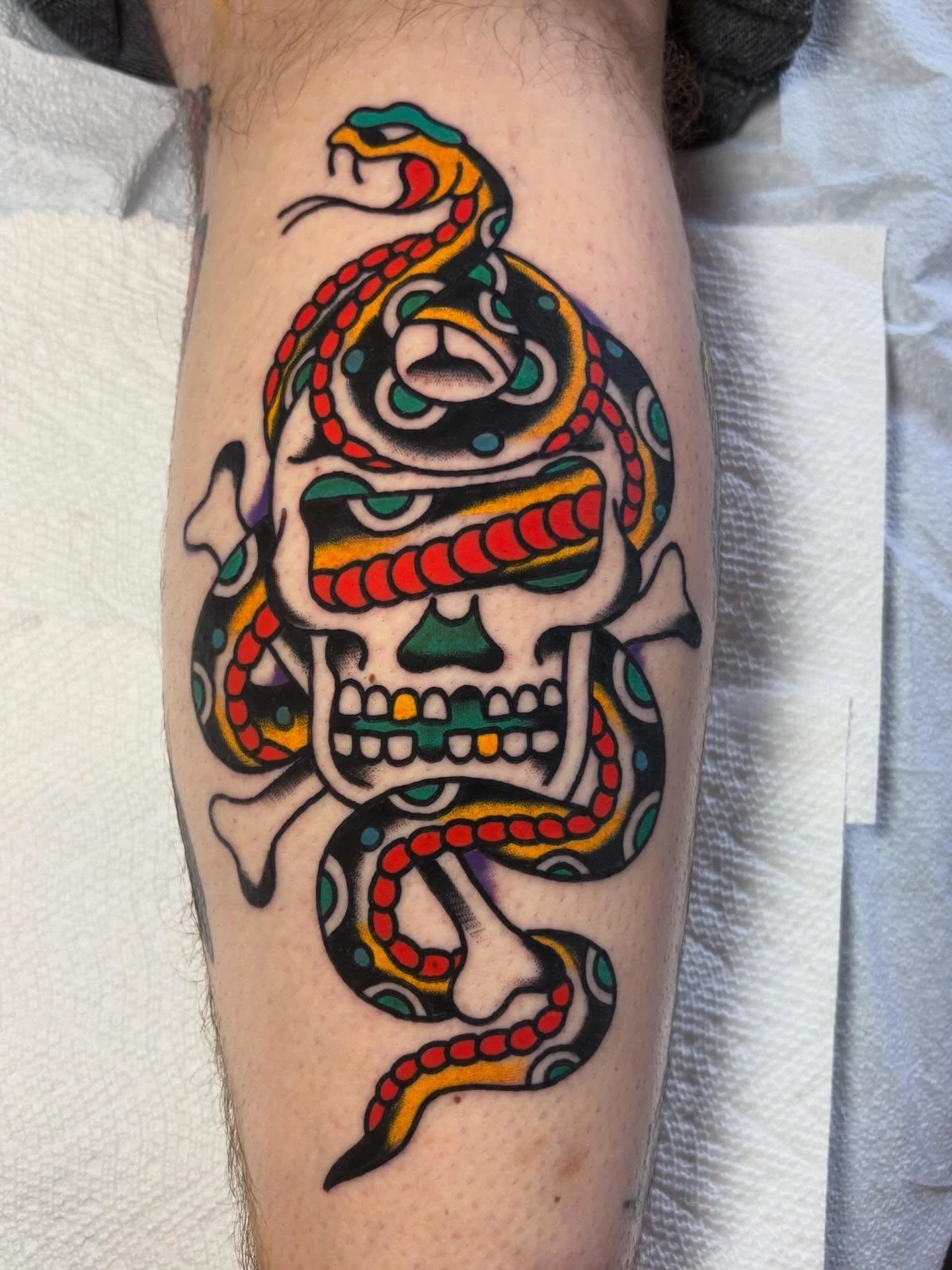 Thanks B
Done at @good.omen.tattoo 🕉️

#chicagotattooshop #chicagotattooer #chicagotattooartist #chicagotattoos #chicagotattooshops