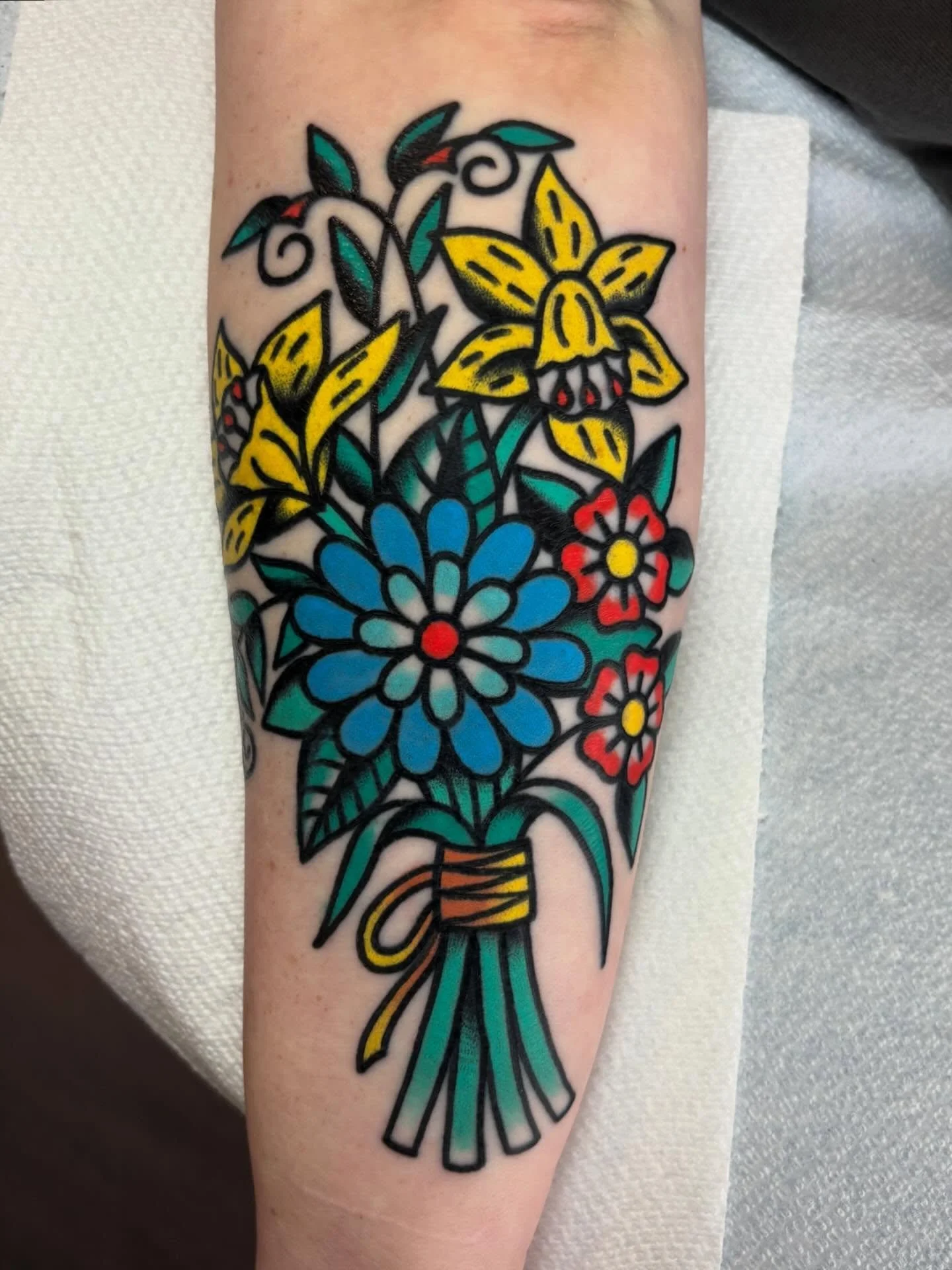 Healed 💐
Thank you Molly!
Done at @good.omen.tattoo 🕉️
#healedtattoo #chicagotattooshop #chicagotattoo #chicagotattooshops #chicagotattooer