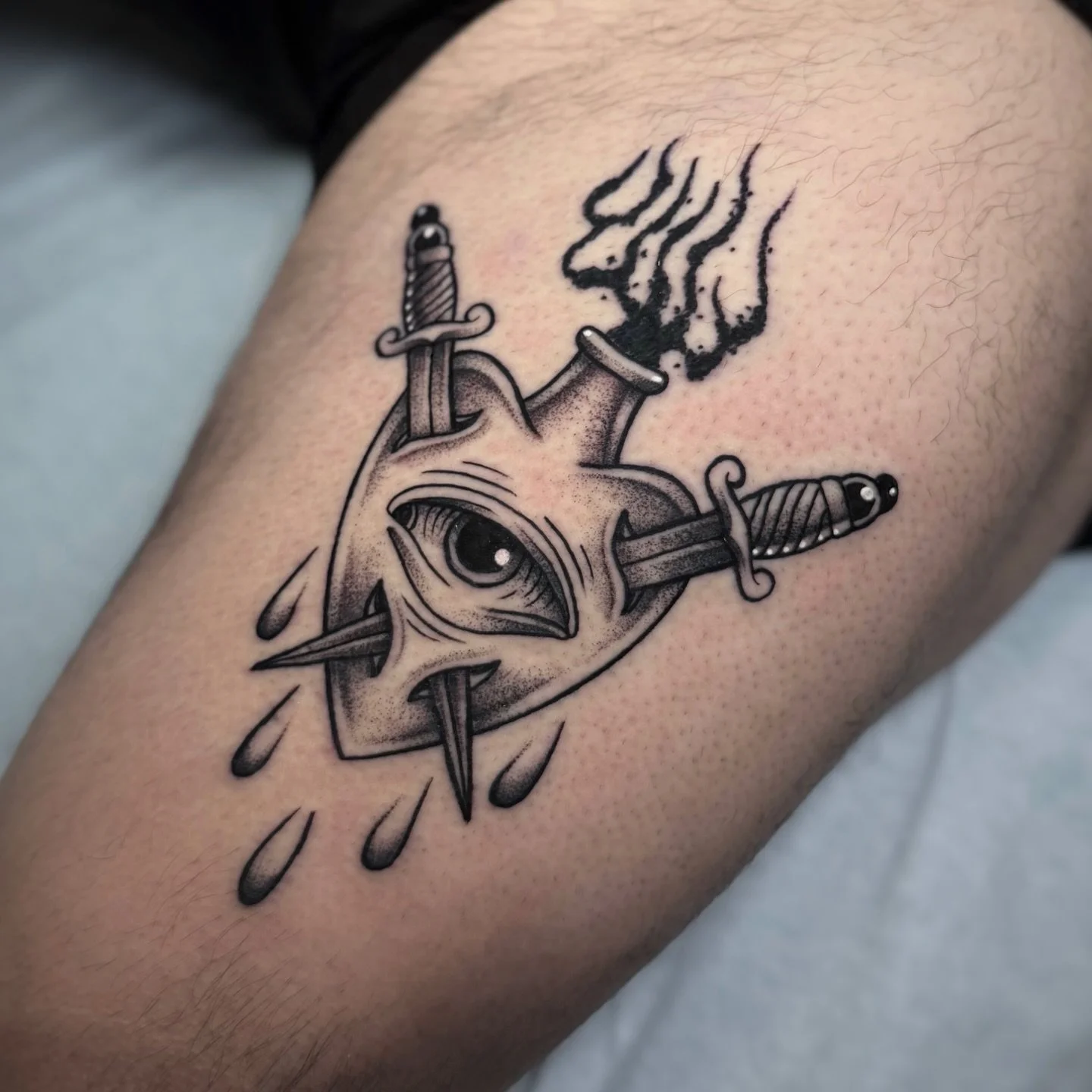 March, a month full of blessings and solid tattoos&hellip; Thank you to everyone who is part of this long journey and helps me grow with every session and every conversation&hellip; 
.
And pls @monsterenergy sponsor me 🤍
.
.
.
#tattoo #chicago #blac
