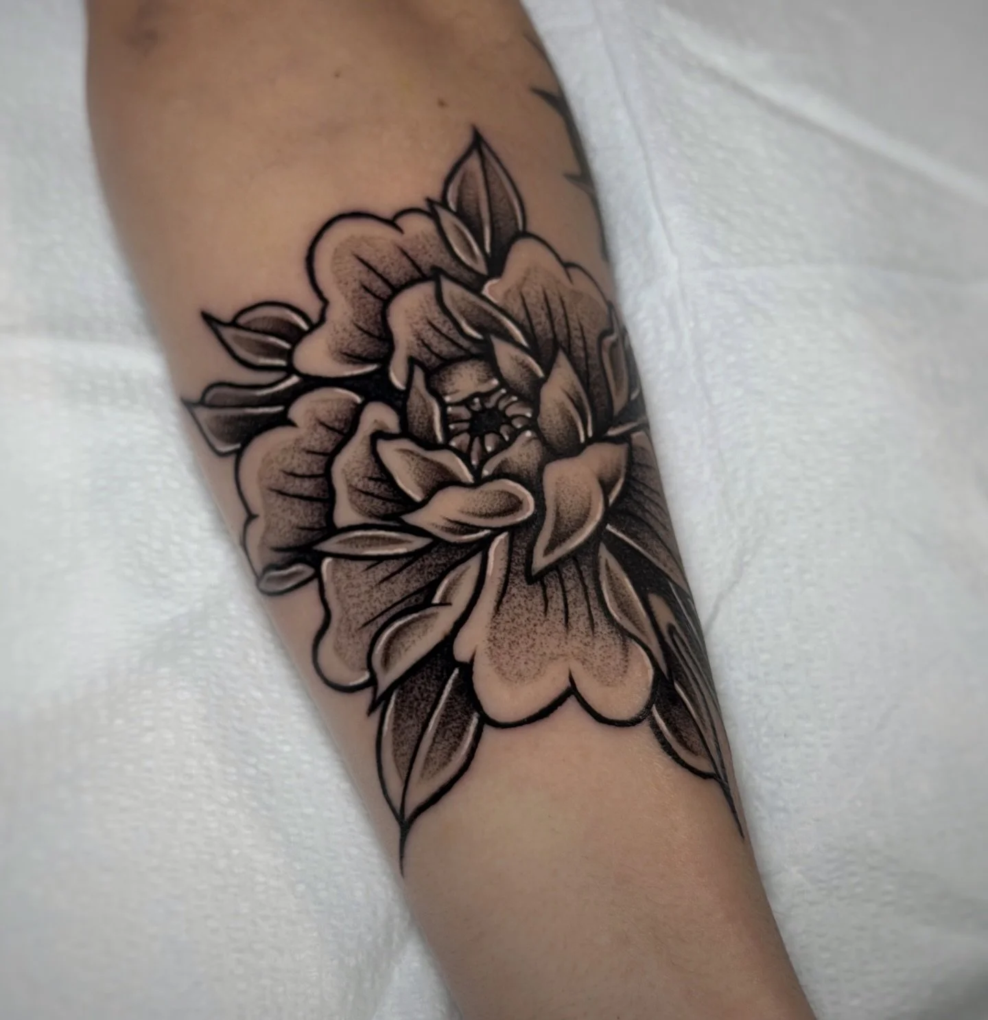 &bull; PEONY &bull; 
Another one from my flash sheet , thank you for your trust and for an amazing sesh @zumeizz 
At: @good.omen.tattoo 🌙🙌🏻