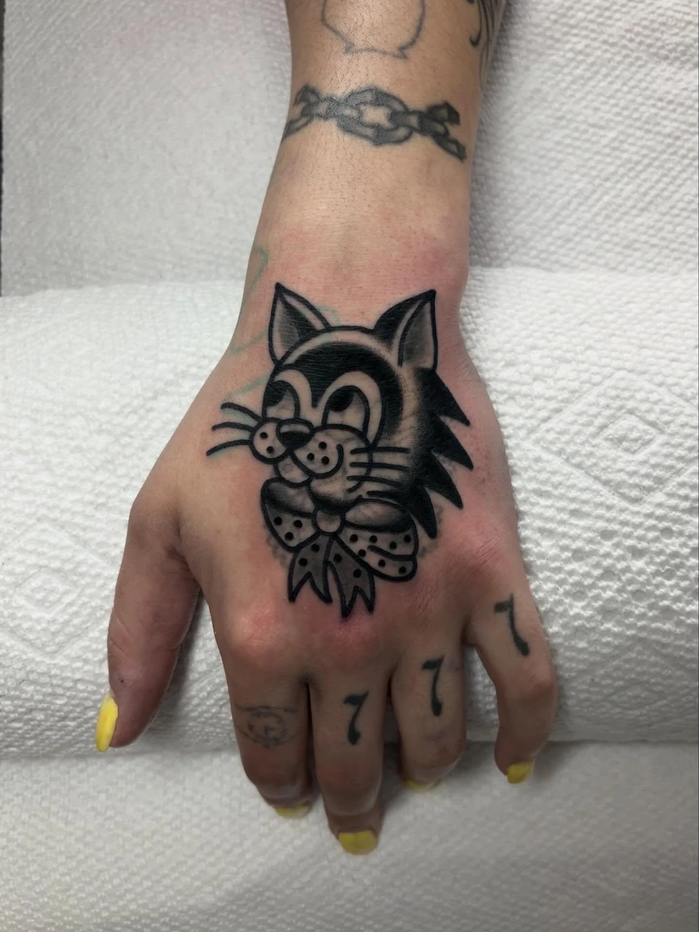 Thank you Zelda 
Done today at @good.omen.tattoo 🕉️

#chicagotattooer #chicagotattooshop #chicagotattooartist #chicagotattoos #traditionaltattoo