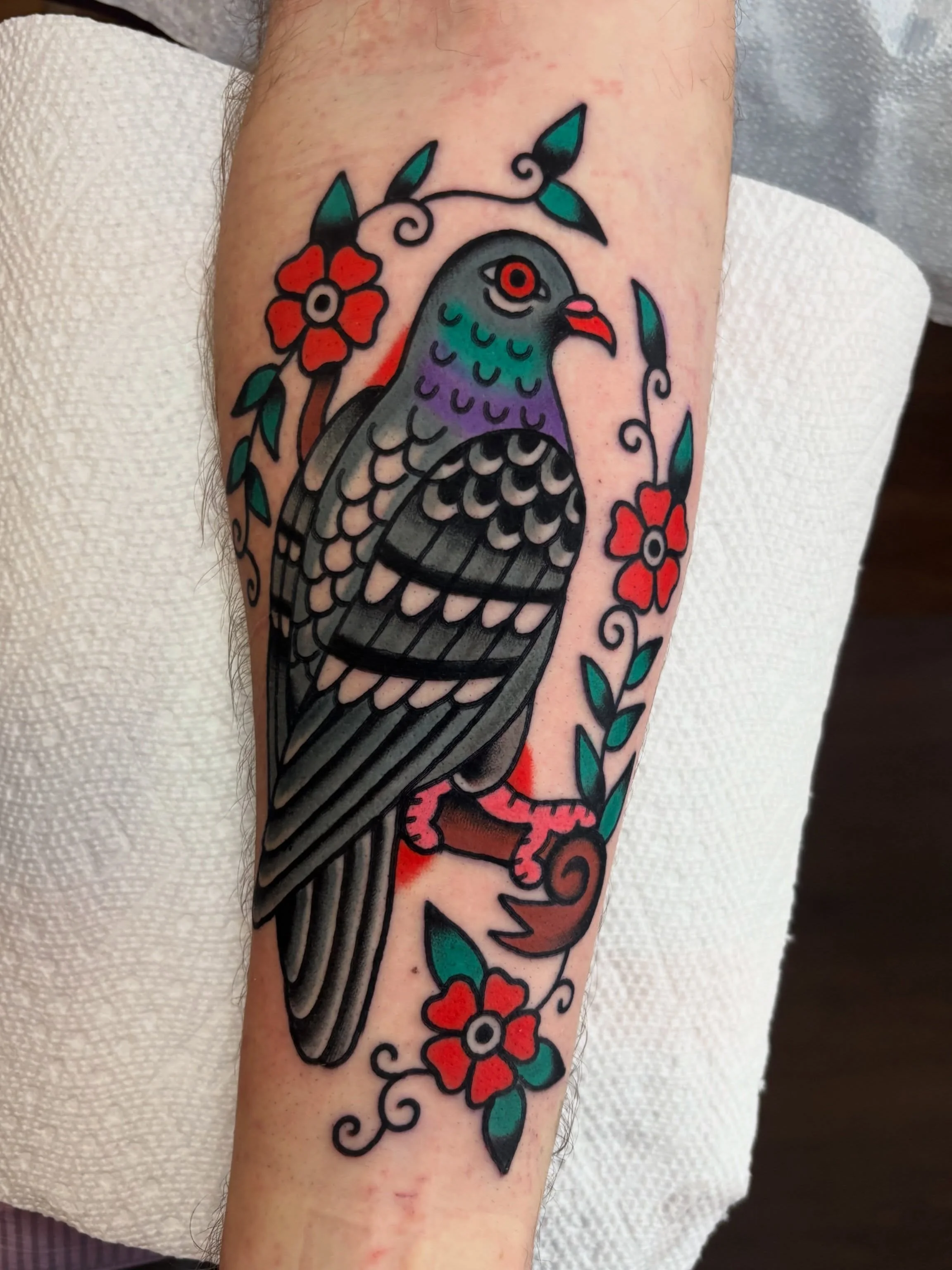 Some tattoos, some medicine
Thank you Austin &amp; Kevin!
Tattoos made at @good.omen.tattoo 🕉️

#chicagotattooshop #chicagotattooartist #chicagotattooer #chicagobucketlist #ladytattooers