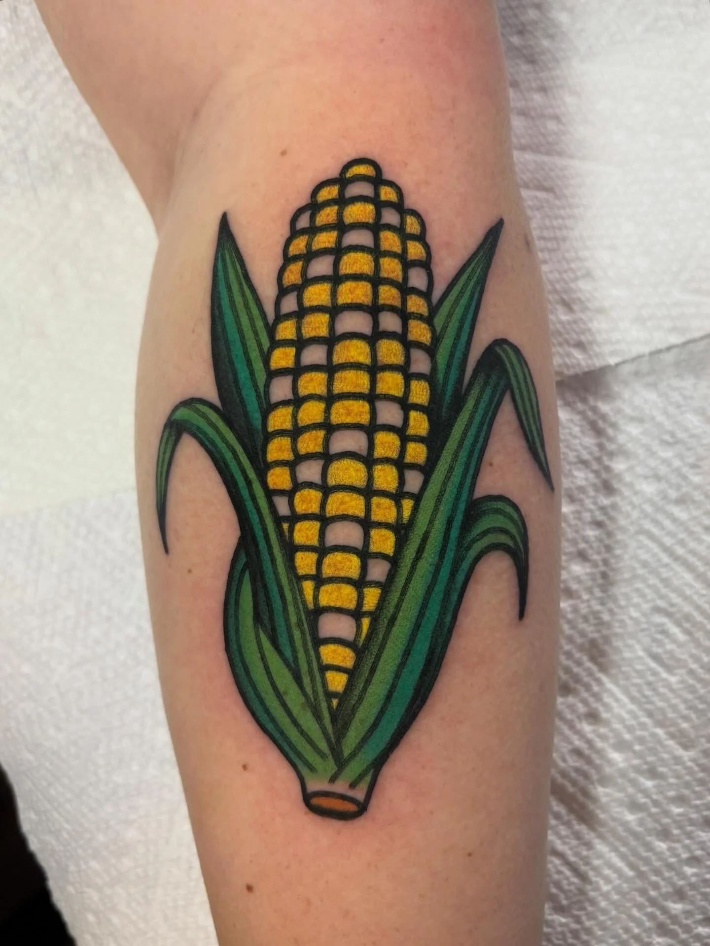 Done by @juliacampione 🌈🌈🌈 FOR BOOKING&mdash; campionetats@gmail.com
#chicago #chicagotattooartist #chicagotattooshop #chicagotattooer #chicagotattoos