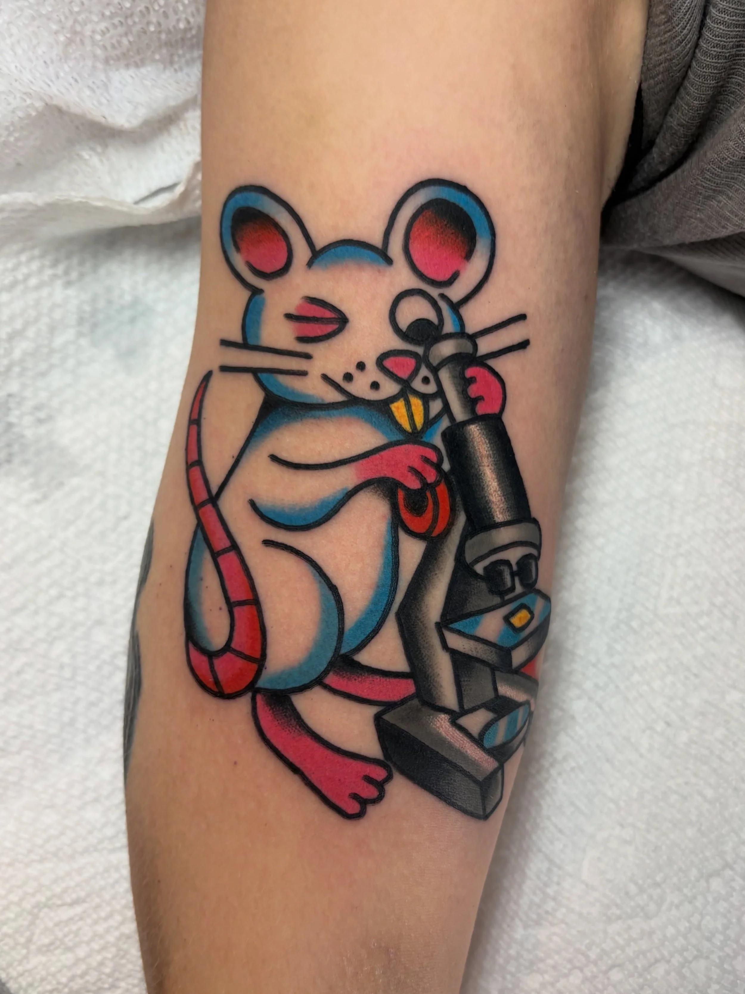 Thank you Caitlin
Done at @good.omen.tattoo 🕉️

#chicagotattooartist #chicagotattooer #chicagotattooshop #ladytattooers