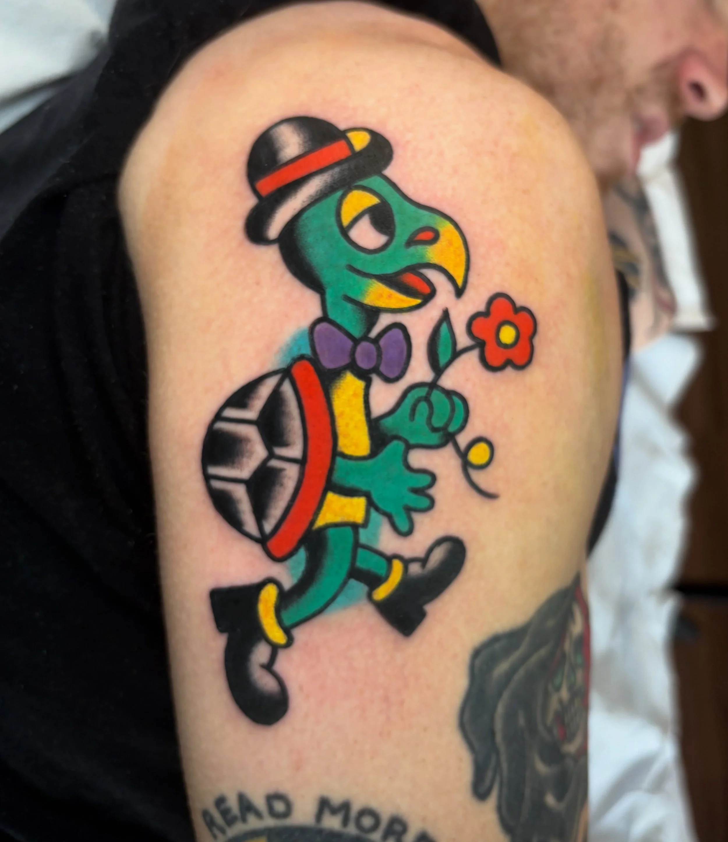 Tattoos from today ☀️ 
Done at @good.omen.tattoo 🕉️

#chicagotattooartist #chicagotattooer #chicagotattooshop #ladytattooers