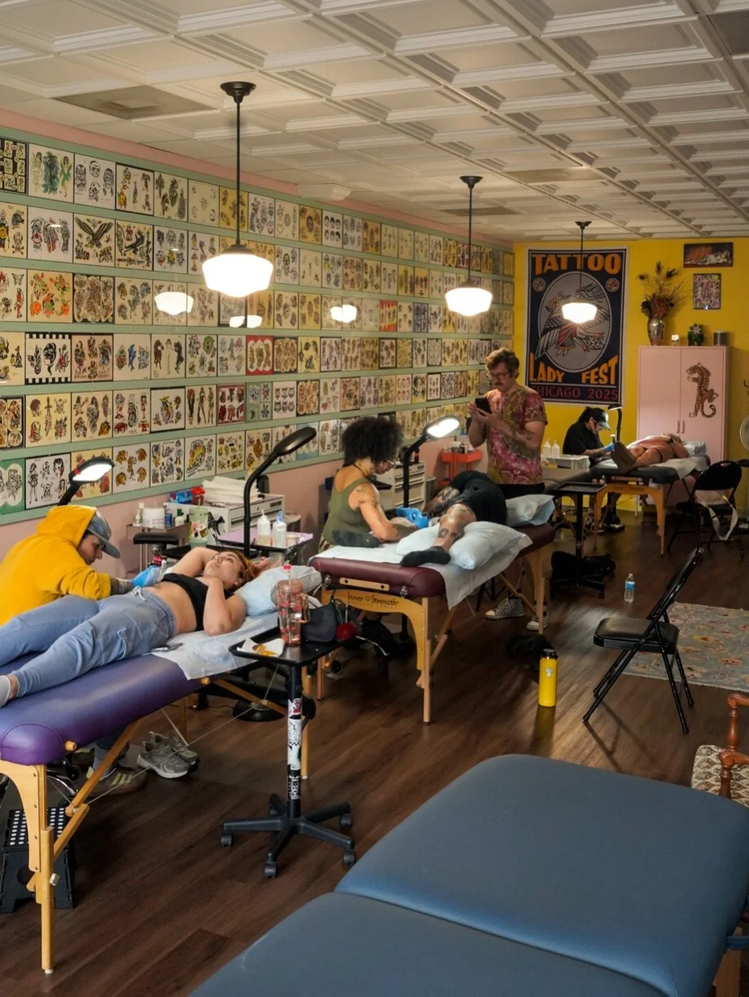 🕉️ 2009 W. Belmont Ave. 🕉️
Thank you to everyone who gets tattooed 
@madrid_tatts @mat.tattss @juliacampione

#chicagotattooartist #chicagotattooshop #chicagotattooshops #chicagotattooer #chicagobucketlist