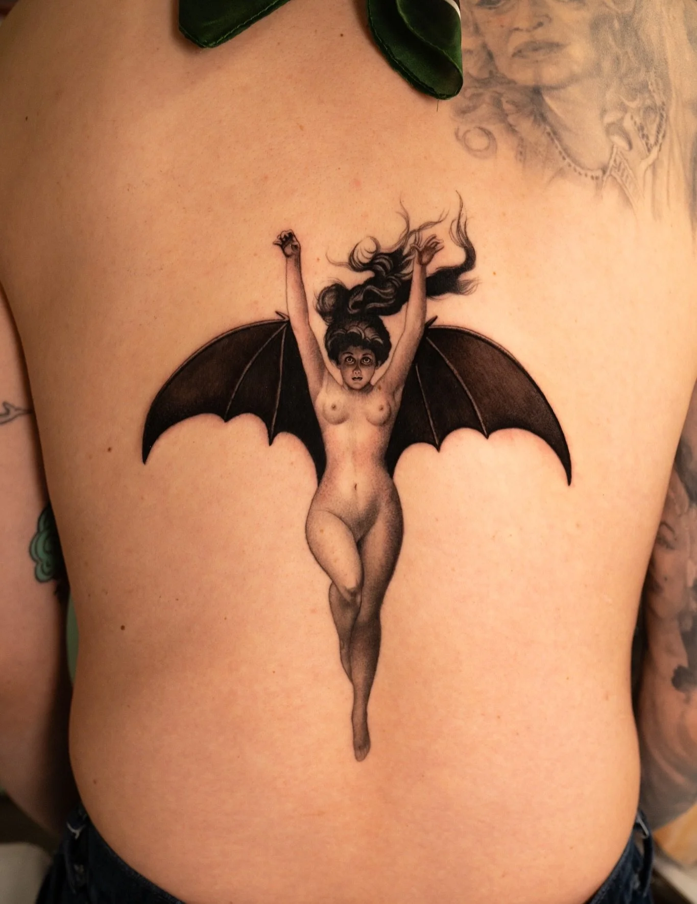La Femme Chauve-Souris🦇

Bringing this iconic artwork to life as a tattoo was a truly special experience.

🚨Last spots available for August. If you have an idea you&rsquo;d like to turn into a piece of art, send me a message and let&rsquo;s book yo