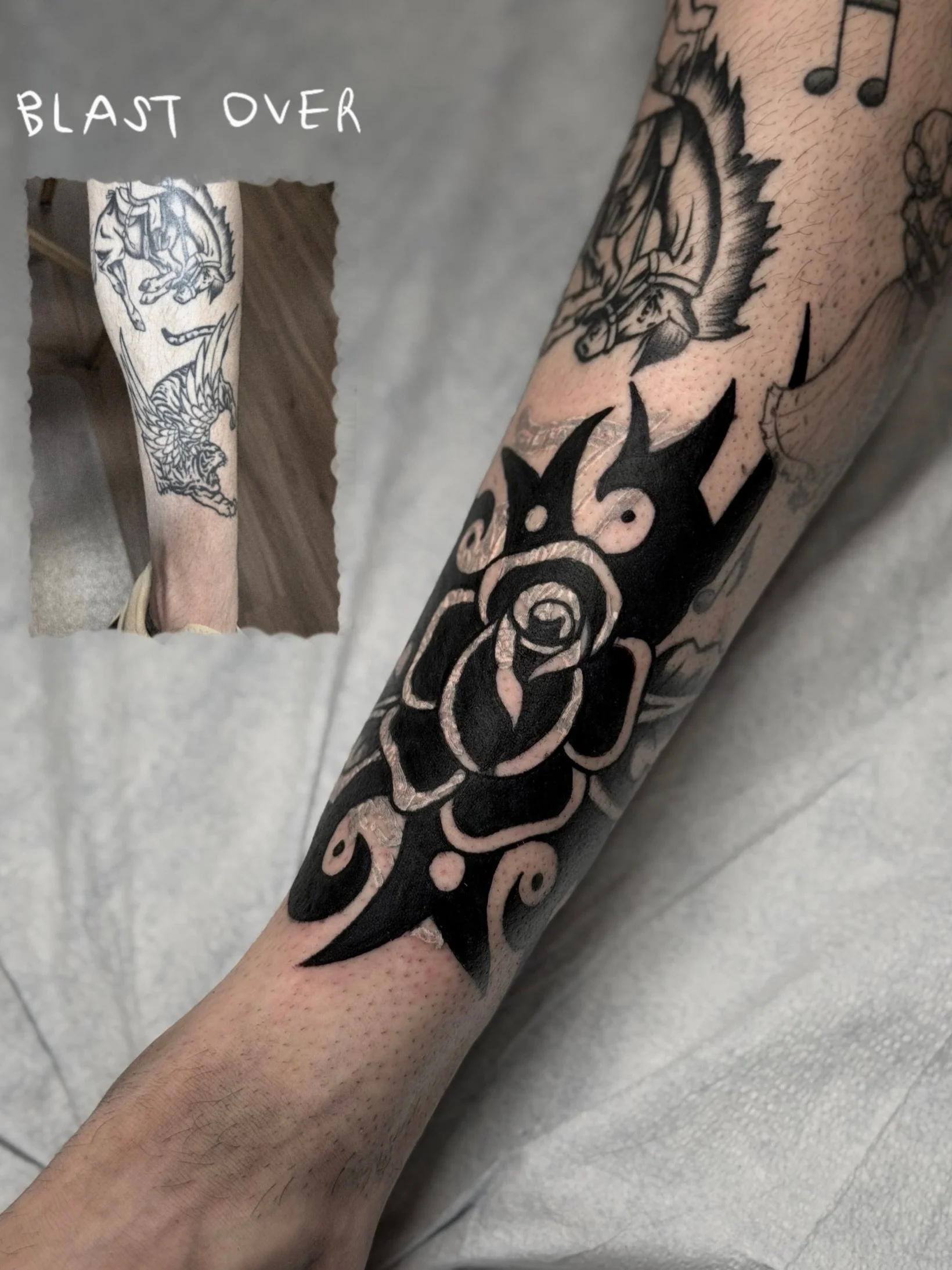 Some blast overs, small tats I&rsquo;ve worked on&hellip;Oh, and a little bit of life lately&hellip; Thank y&rsquo;all for trusting me to tattoo you 🙌🏻 Always blessed 🫶🏻
.
At home : @good.omen.tattoo 🌙
.
#tattoo #ink #inked #traditionaltattoo #b