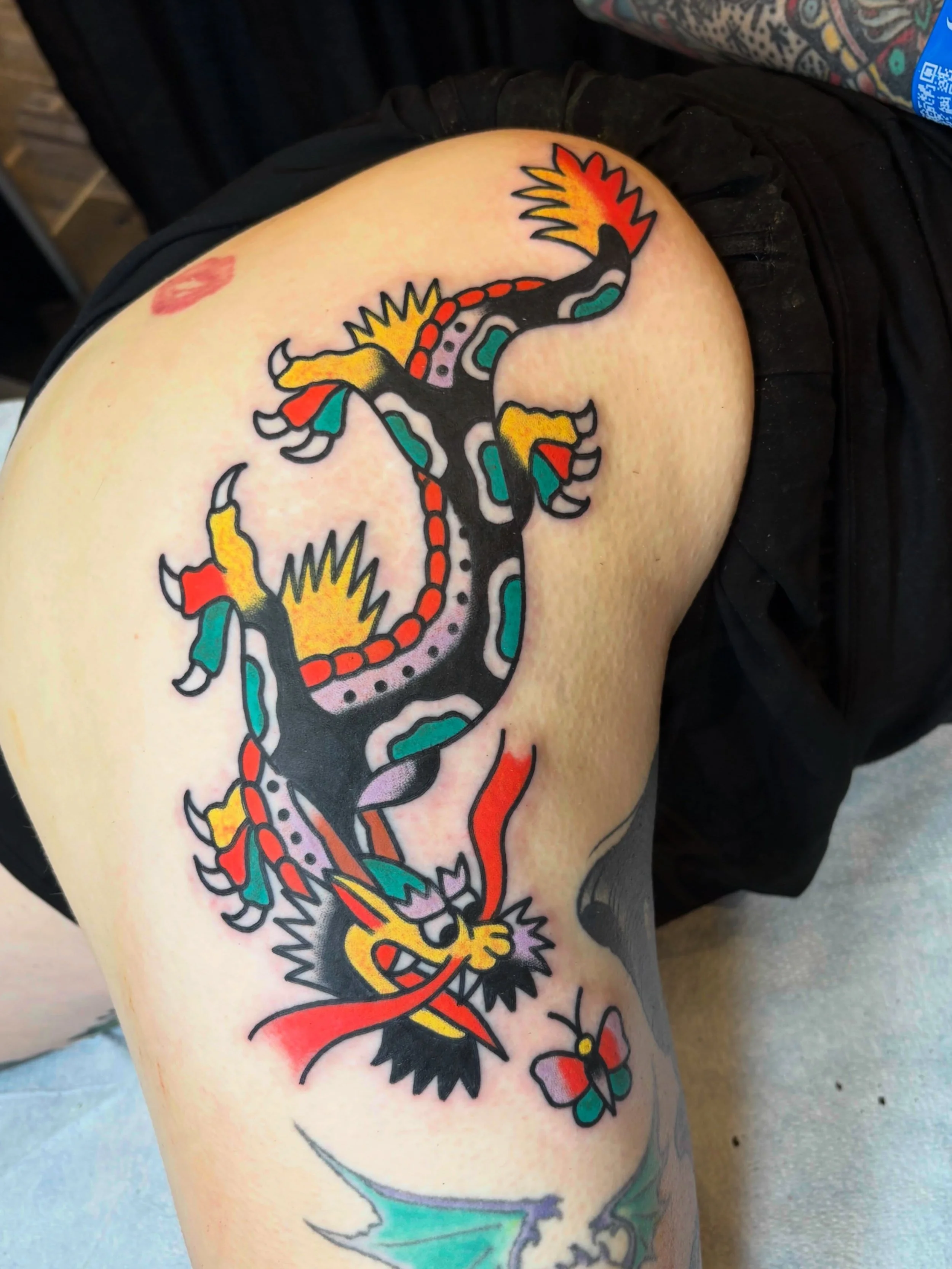 Thank you to everyone who 
gets tattooed 💓💓💓
Now booking November at @good.omen.tattoo 🕉️
Link or email in my bio for appointments

#chicagotattooartist #chicagotattooshop #chicagotattooshops #chicagotattooer #ladytattooer
