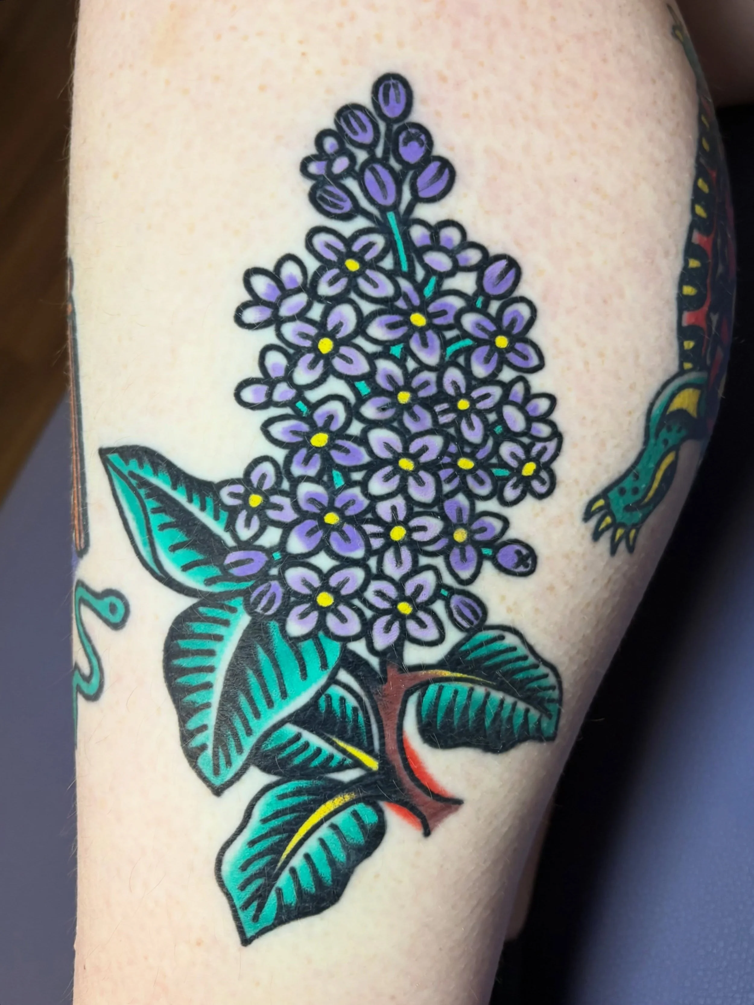 Healed one on Kate
Thank you!
Done at @good.omen.tattoo 🕉️