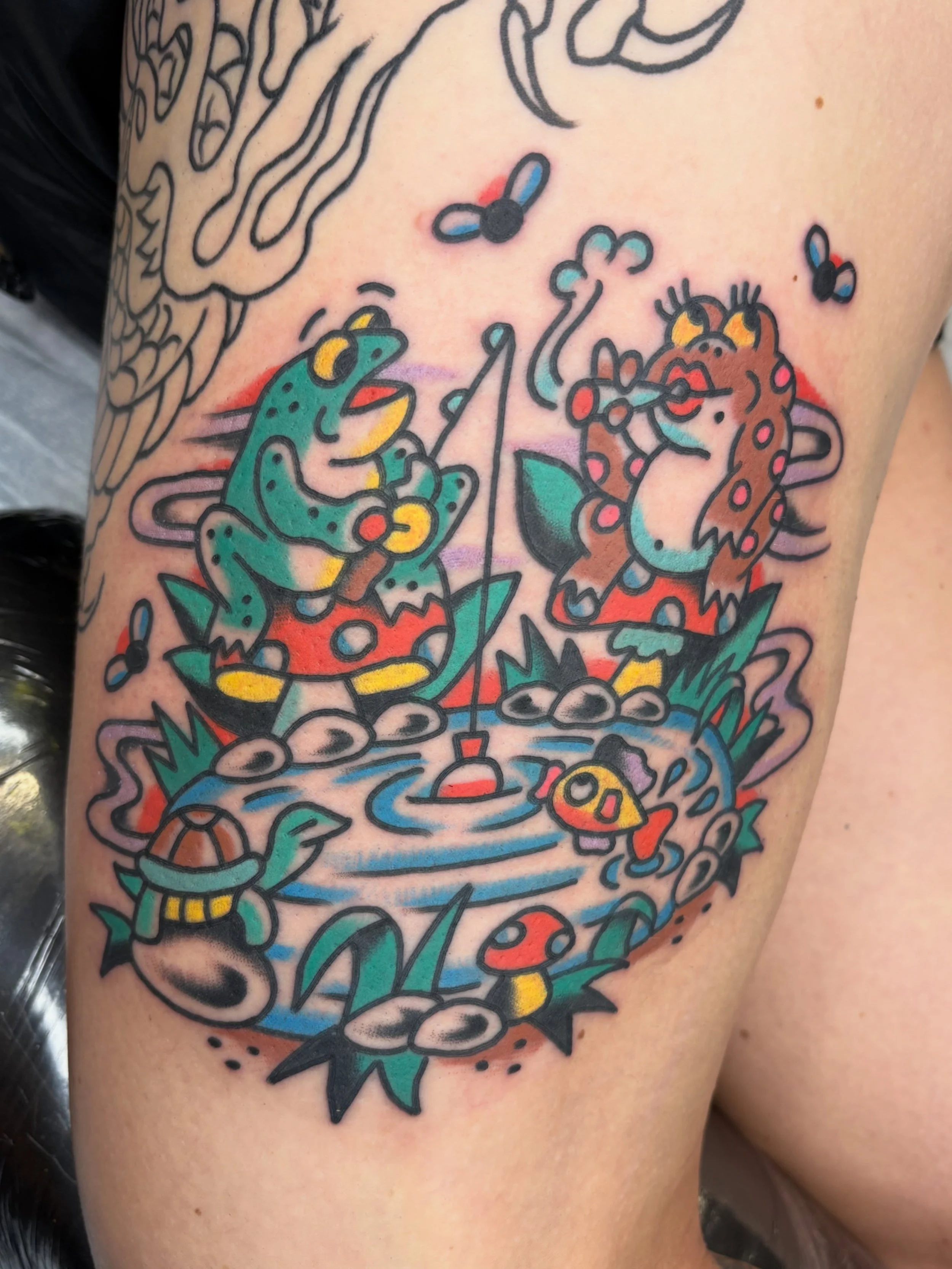 Thank you @caseydavistattoo and the entire crew at @electricparktattoo for the warm welcome. This trip meant a lot to me 🌀💓 
Thank you to everyone who reached out about getting tattooed on this trip. Looking forward to come back again soon 🗣️ THAN