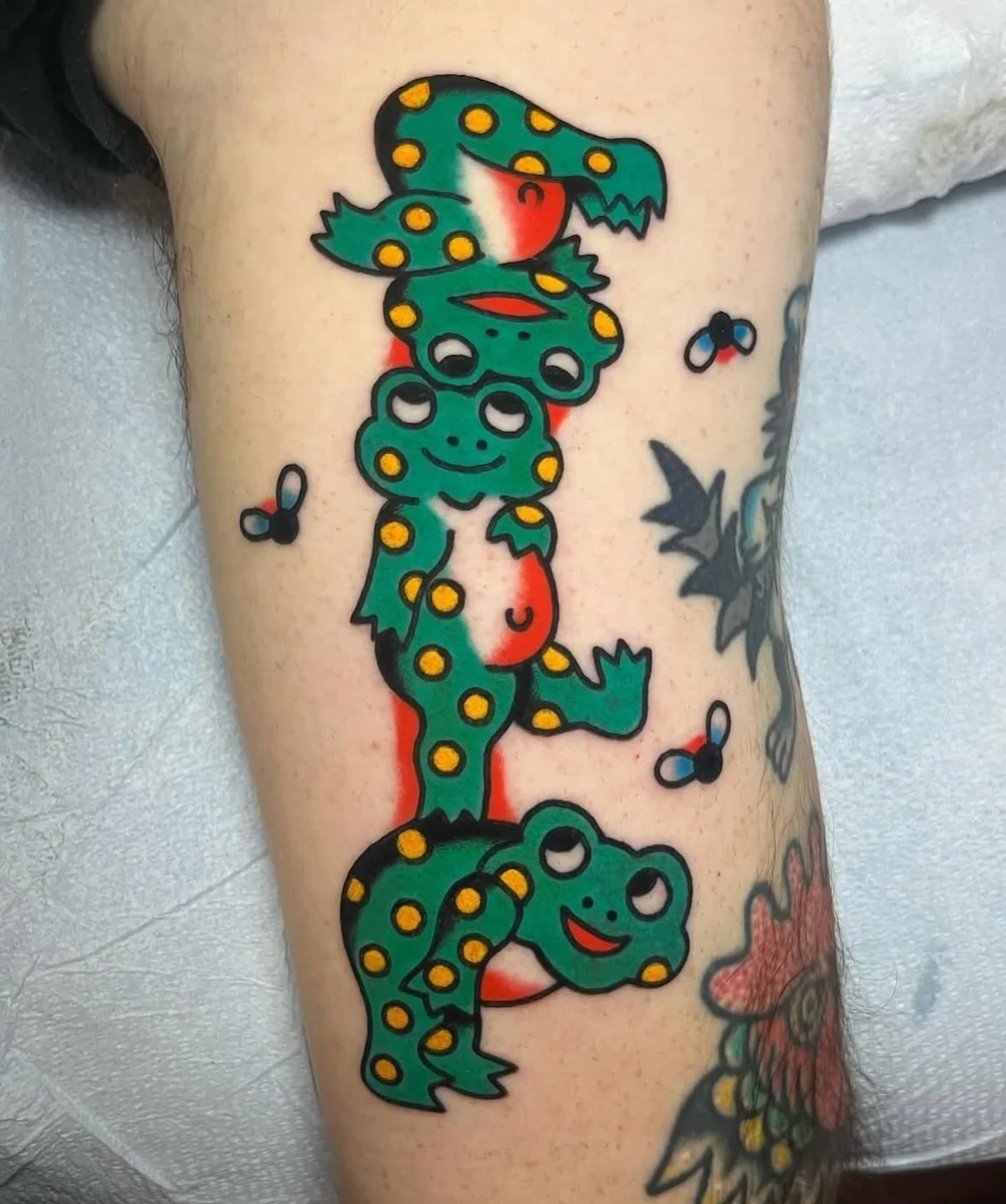 Done by @juliacampione 🕉️🕉️🕉️ E-mail or link  in her bio to book @juliacampione @juliacampione @juliacampione

#chicagotattooshop #chicagotattooshops #chicagotattooer #chicagotattoos #chicagotattooartist